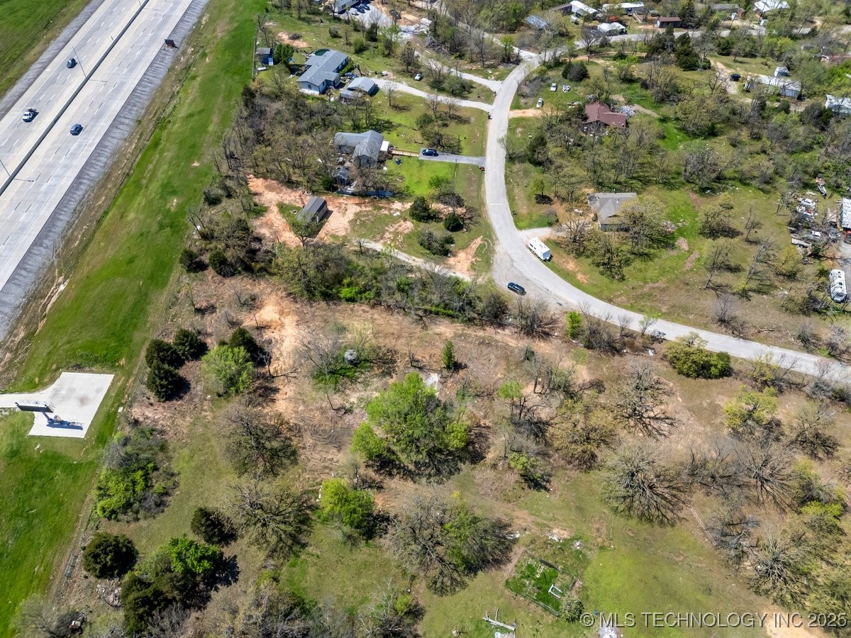 2 Hickory Bluff Street Property Photo 15