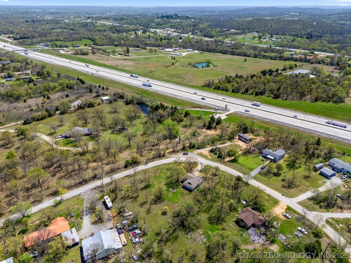 2 Hickory Bluff Street Property Photo 17