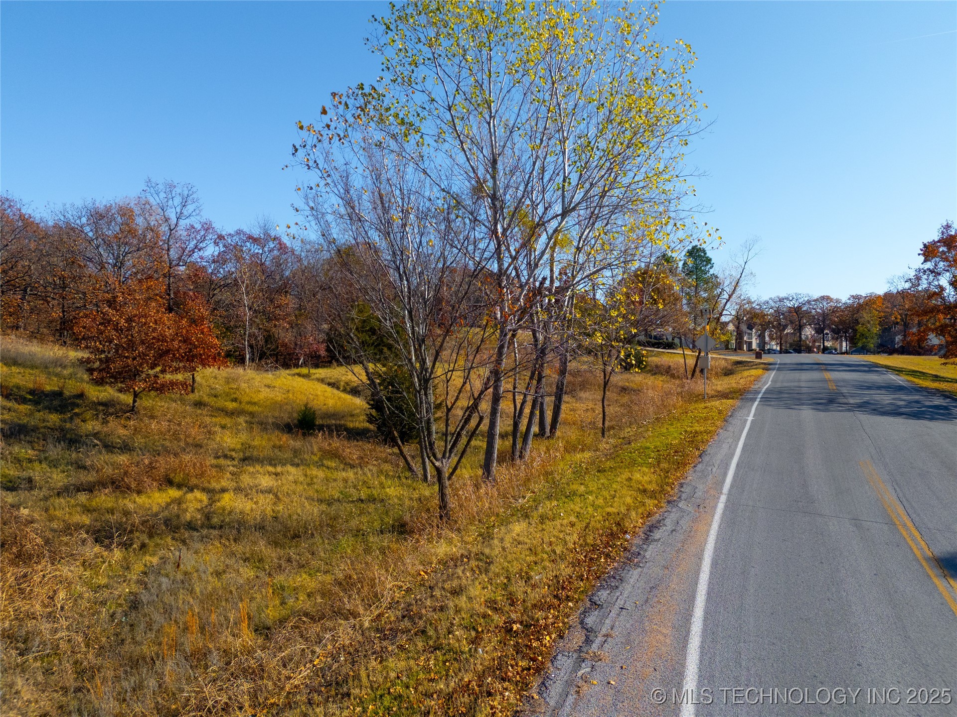 E Old North Road Property Photo 2