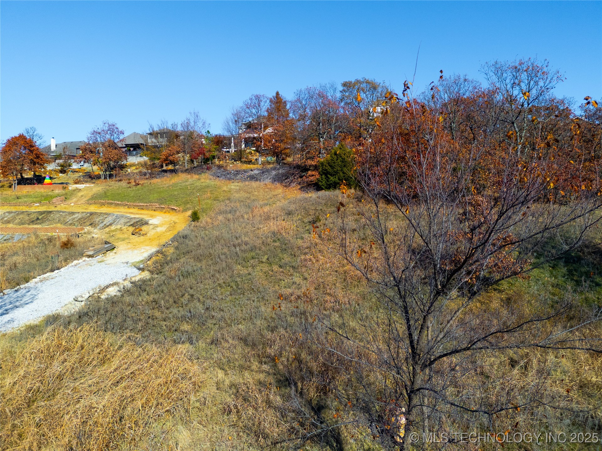 E Old North Road Property Photo 5