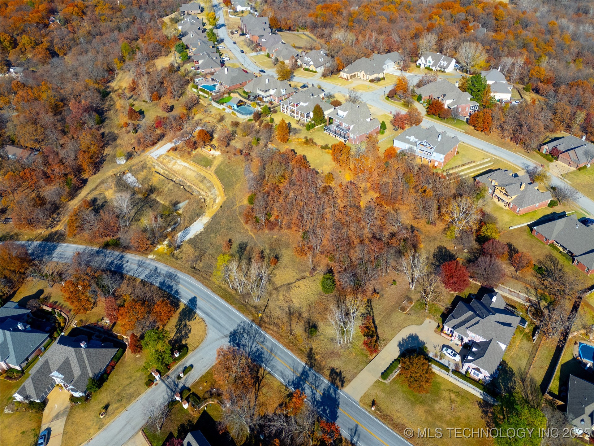 E Old North Road Property Photo 12