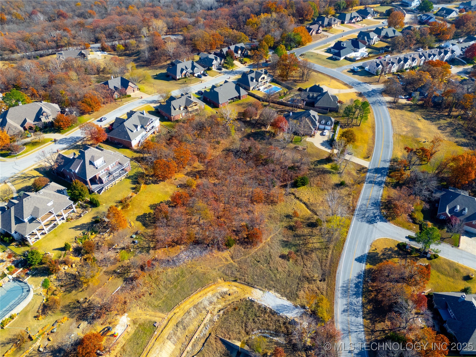 E Old North Road Property Photo 15