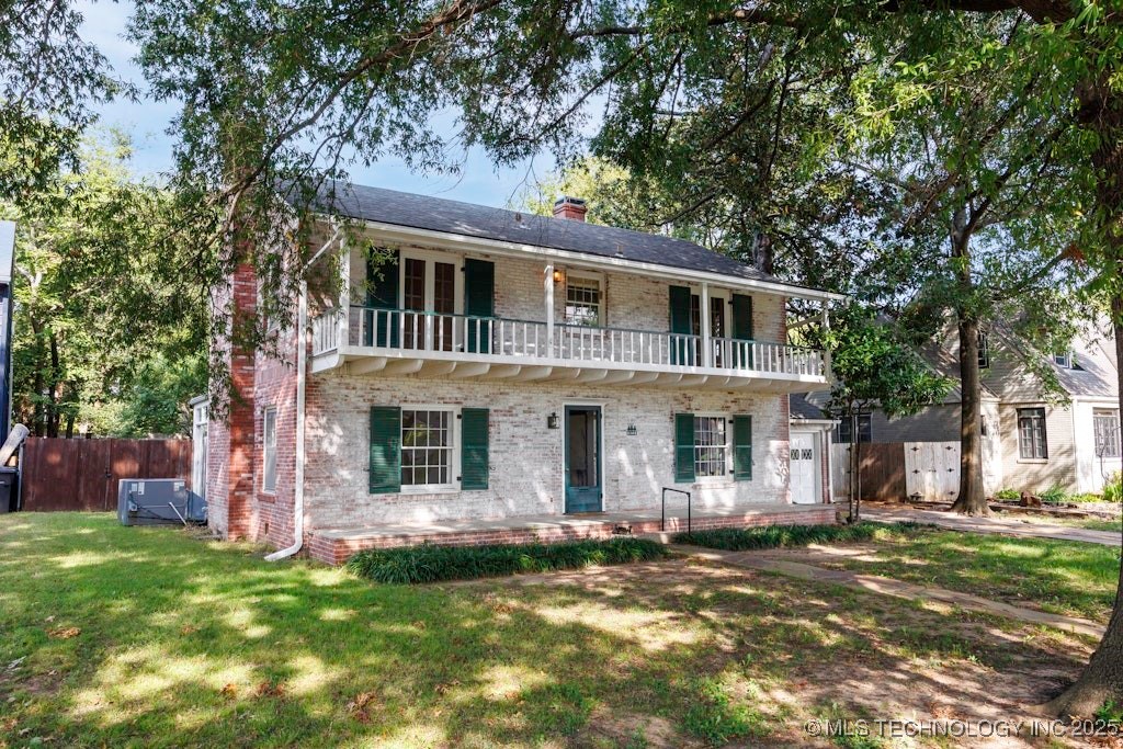 1655 Cherokee Place Property Photo 5