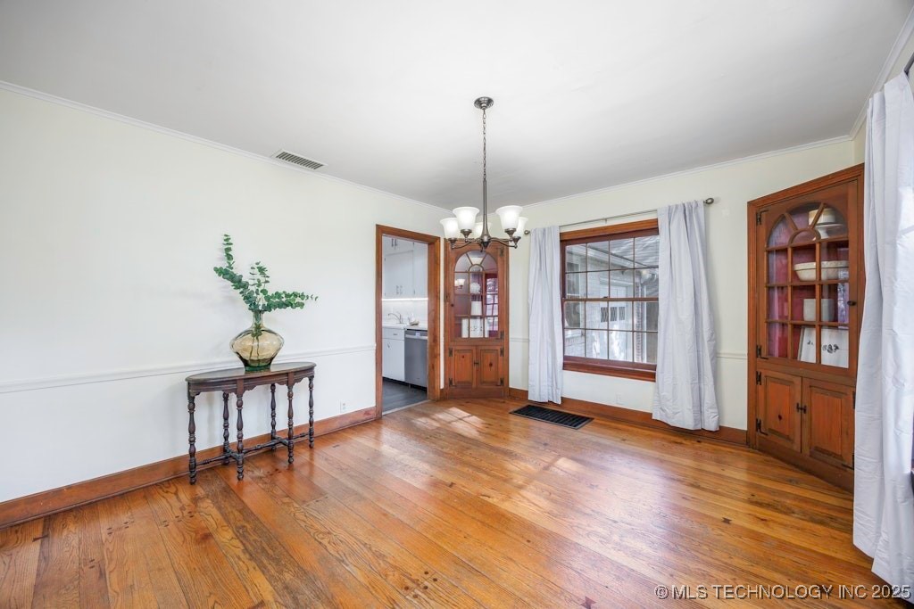 1655 Cherokee Place Property Photo 11