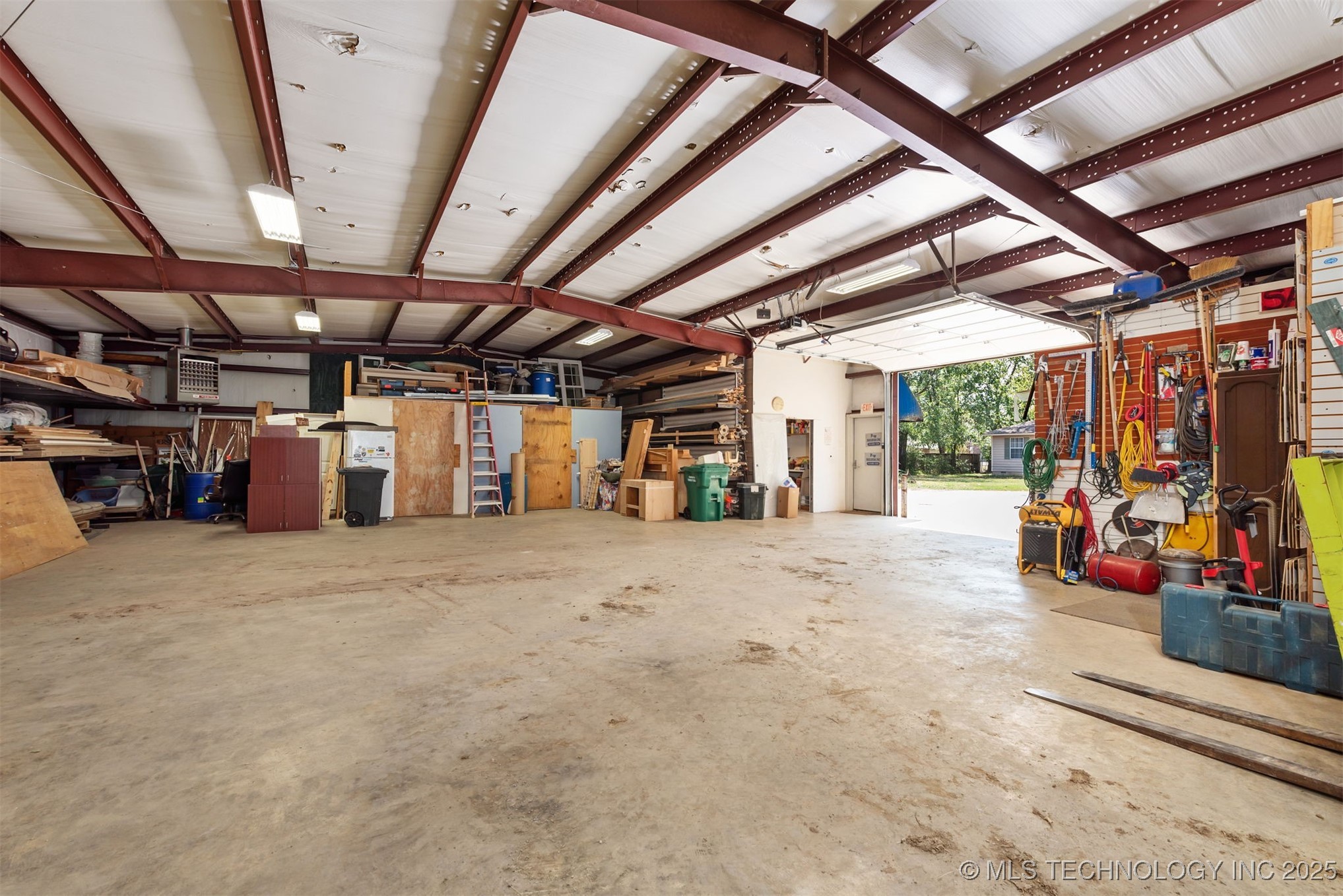 107 Ne A Street Property Photo 5