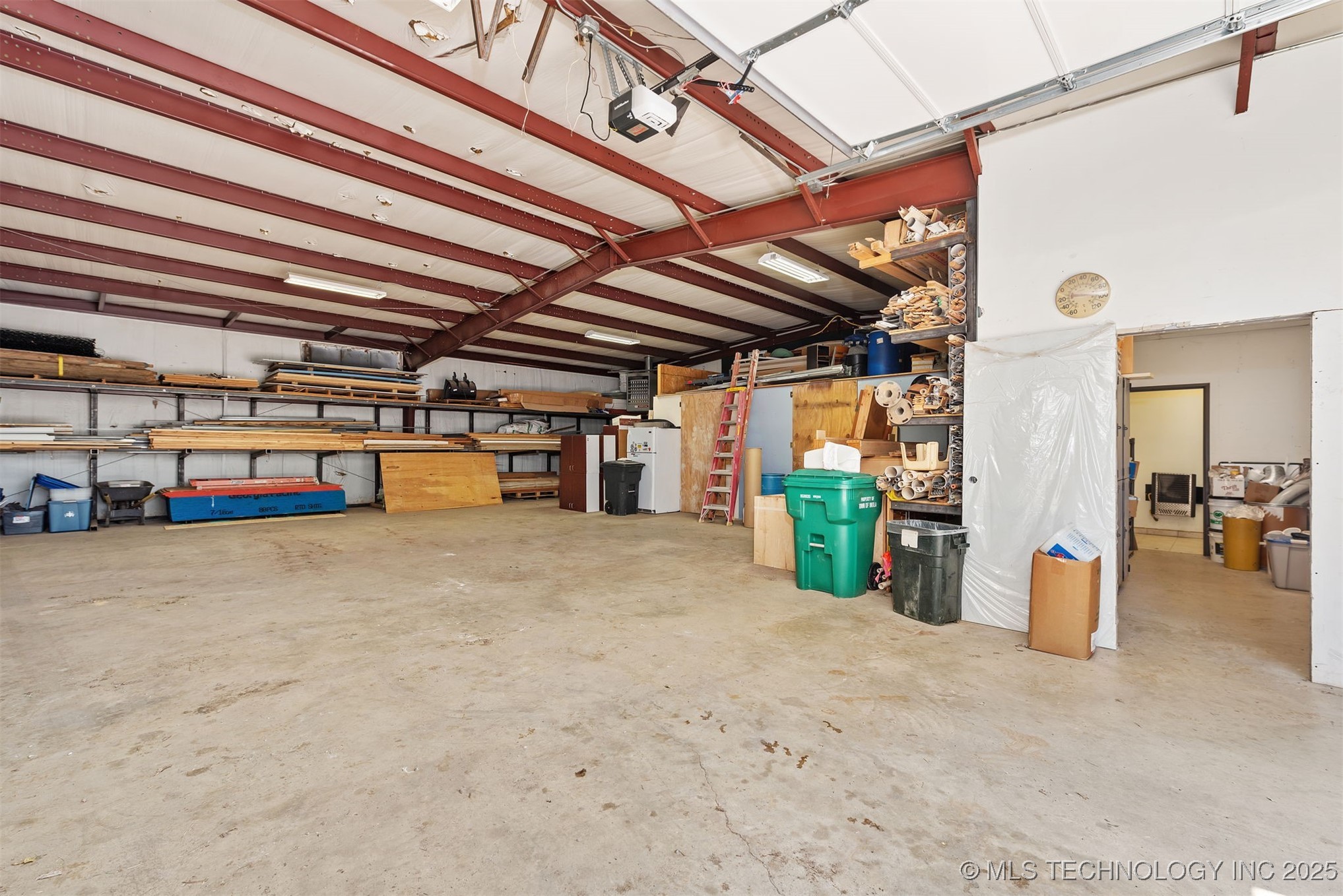 107 Ne A Street Property Photo 6