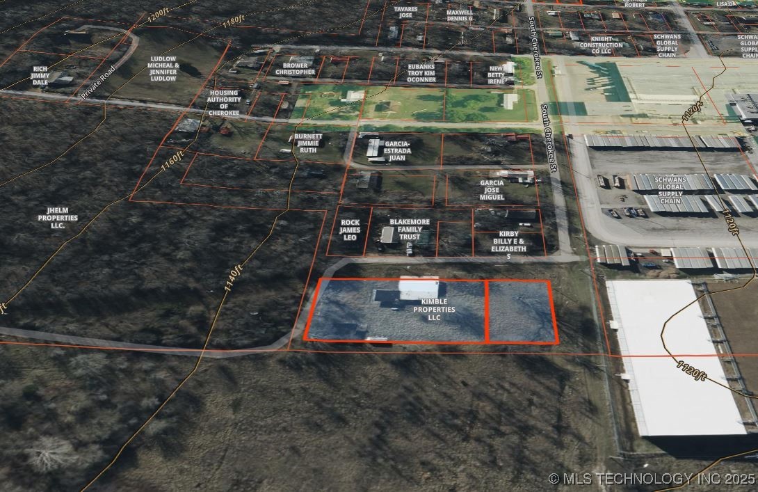 319 E Oak Street Property Photo 18