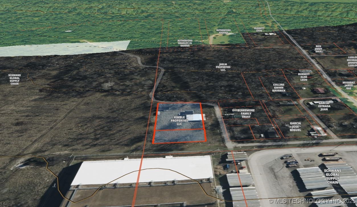 319 E Oak Street Property Photo 19