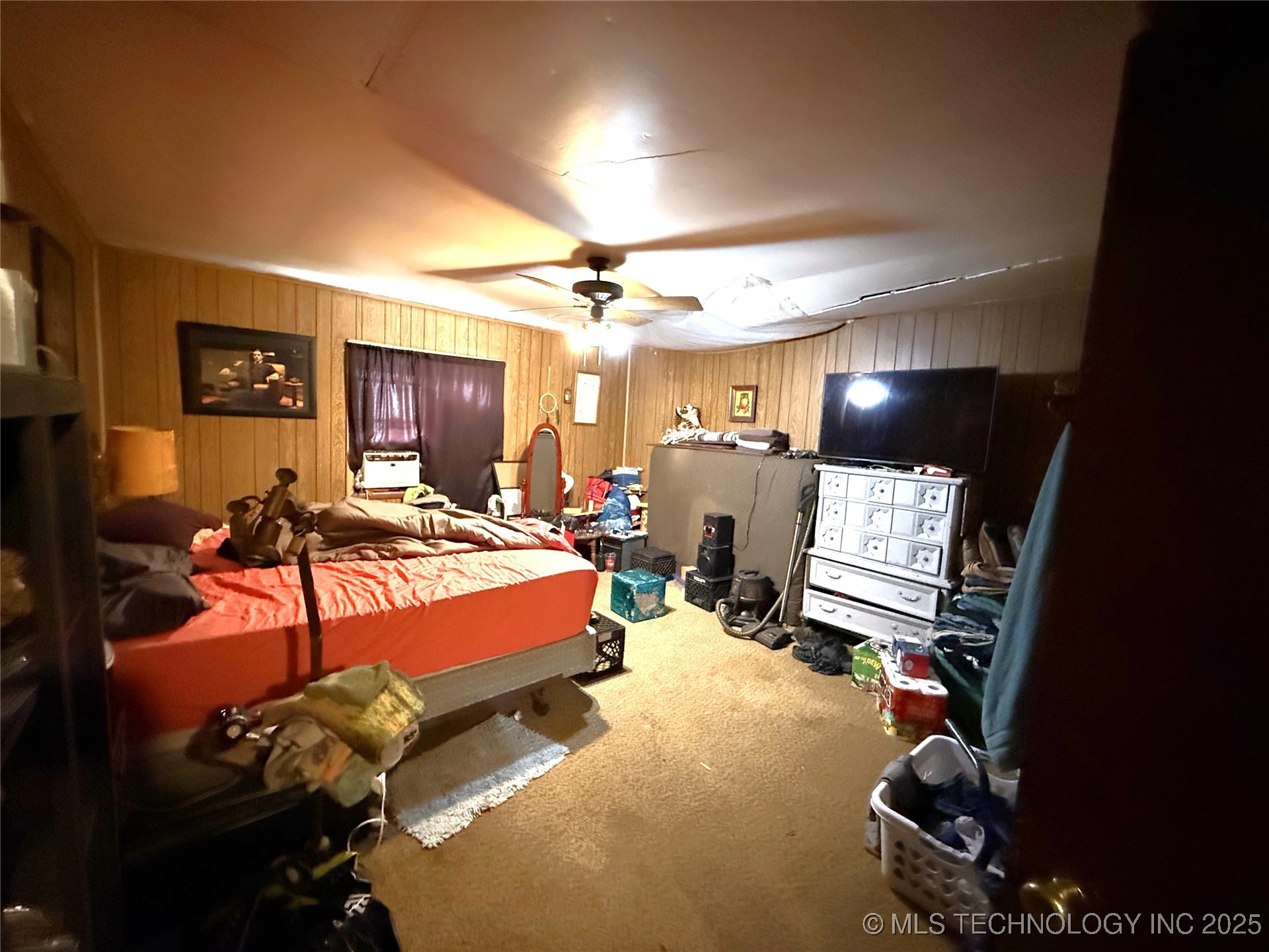 319 E Oak Street Property Photo 22