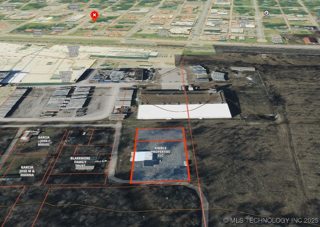 317 E Oak Street Property Photo 4