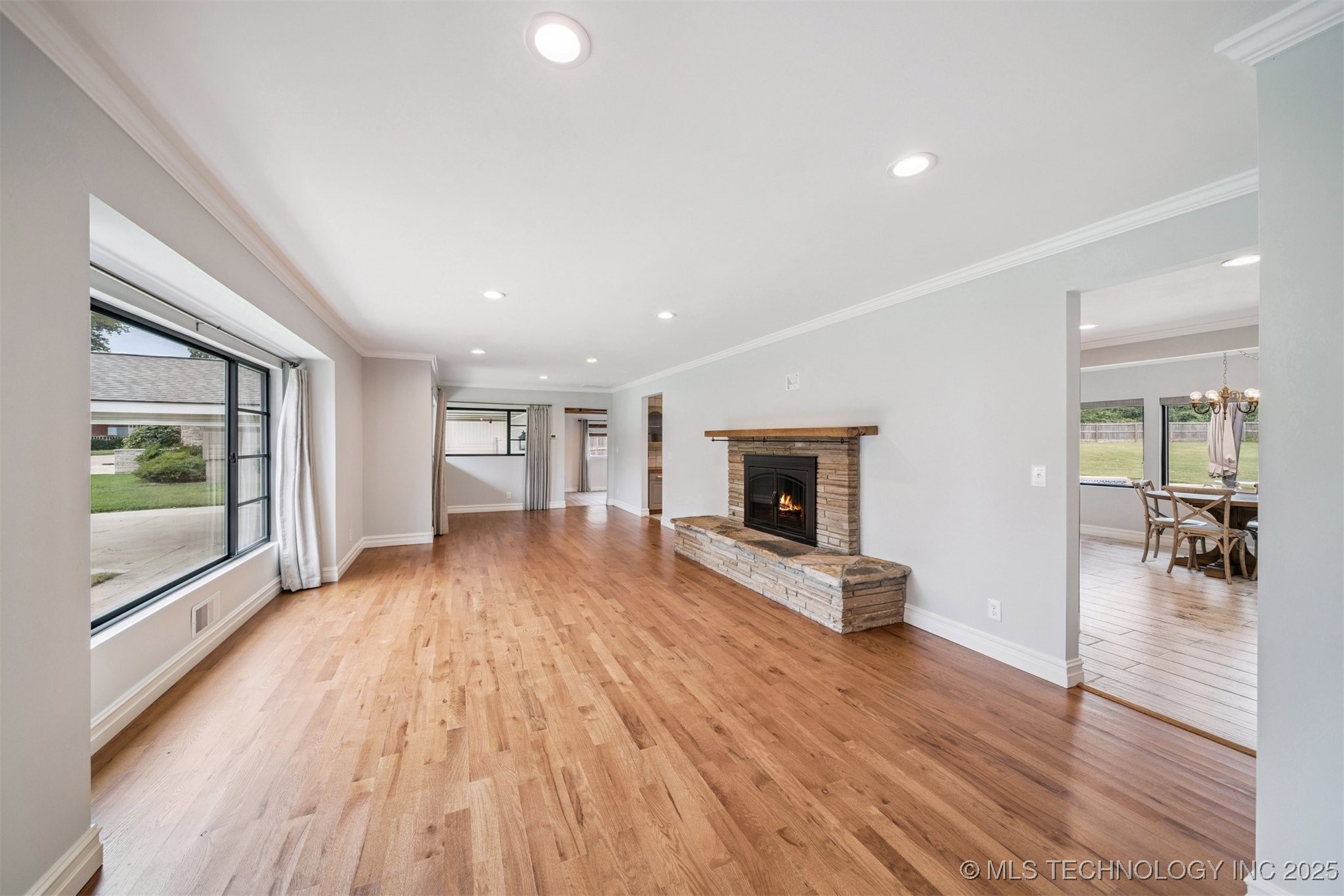 411 W Kaw Avenue Property Photo 7