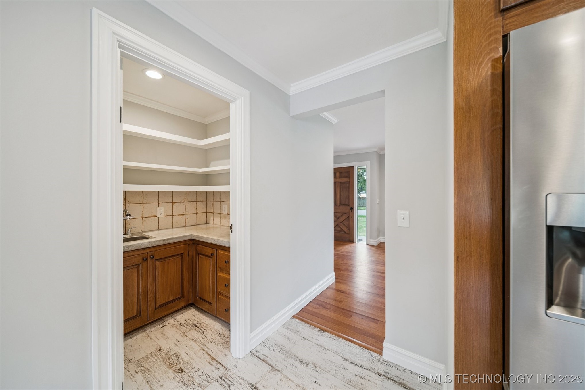 411 W Kaw Avenue Property Photo 21