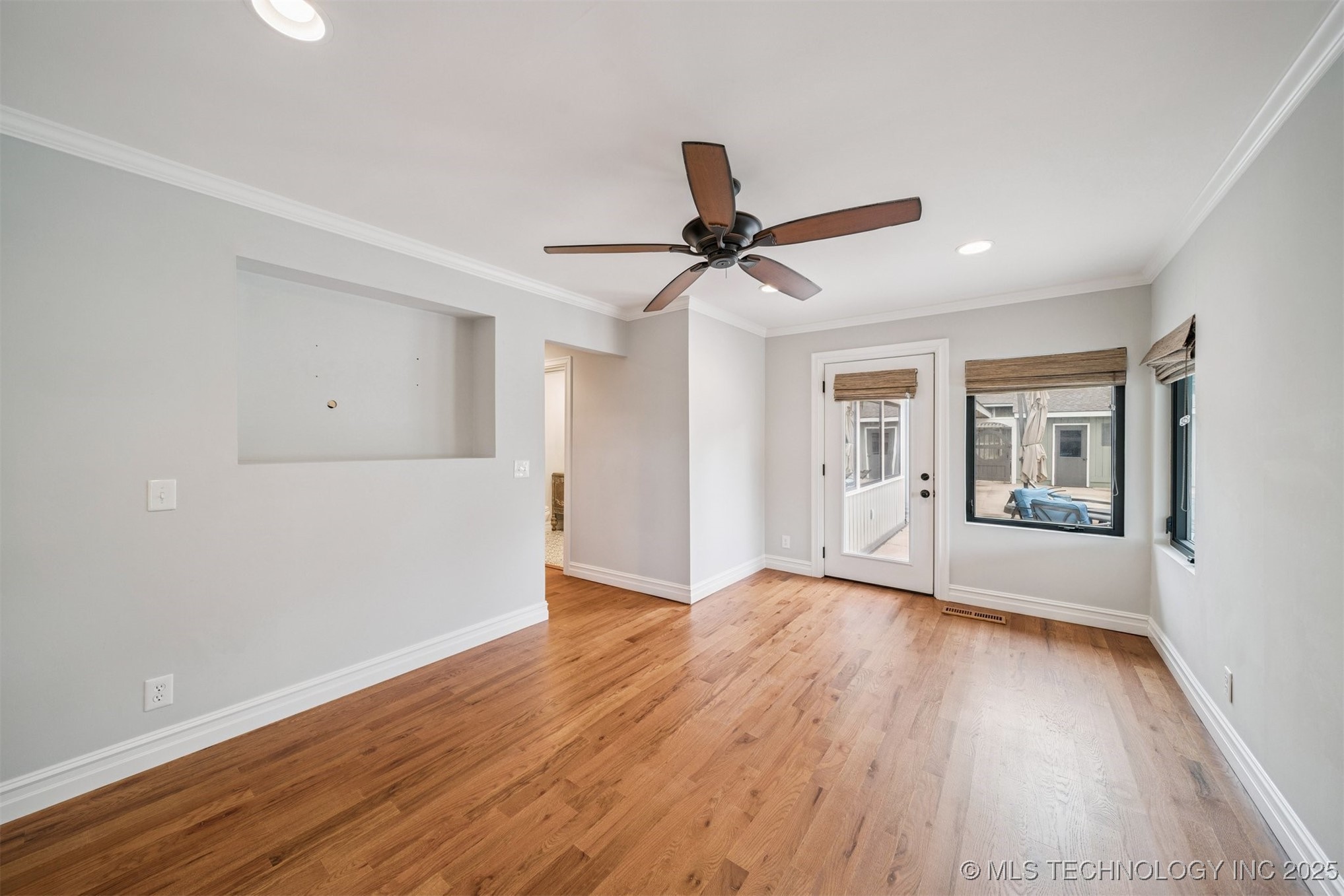 411 W Kaw Avenue Property Photo 25