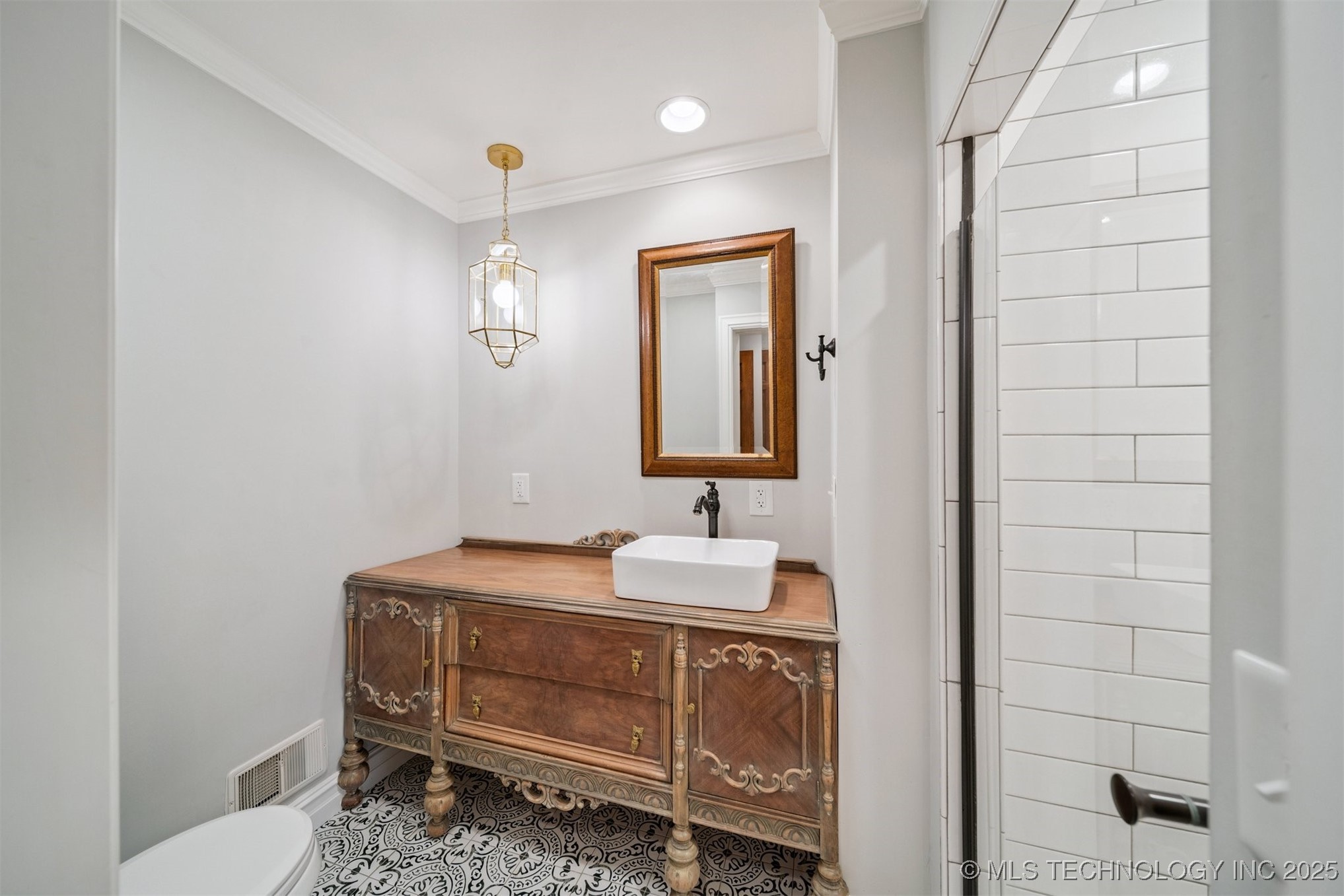 411 W Kaw Avenue Property Photo 26