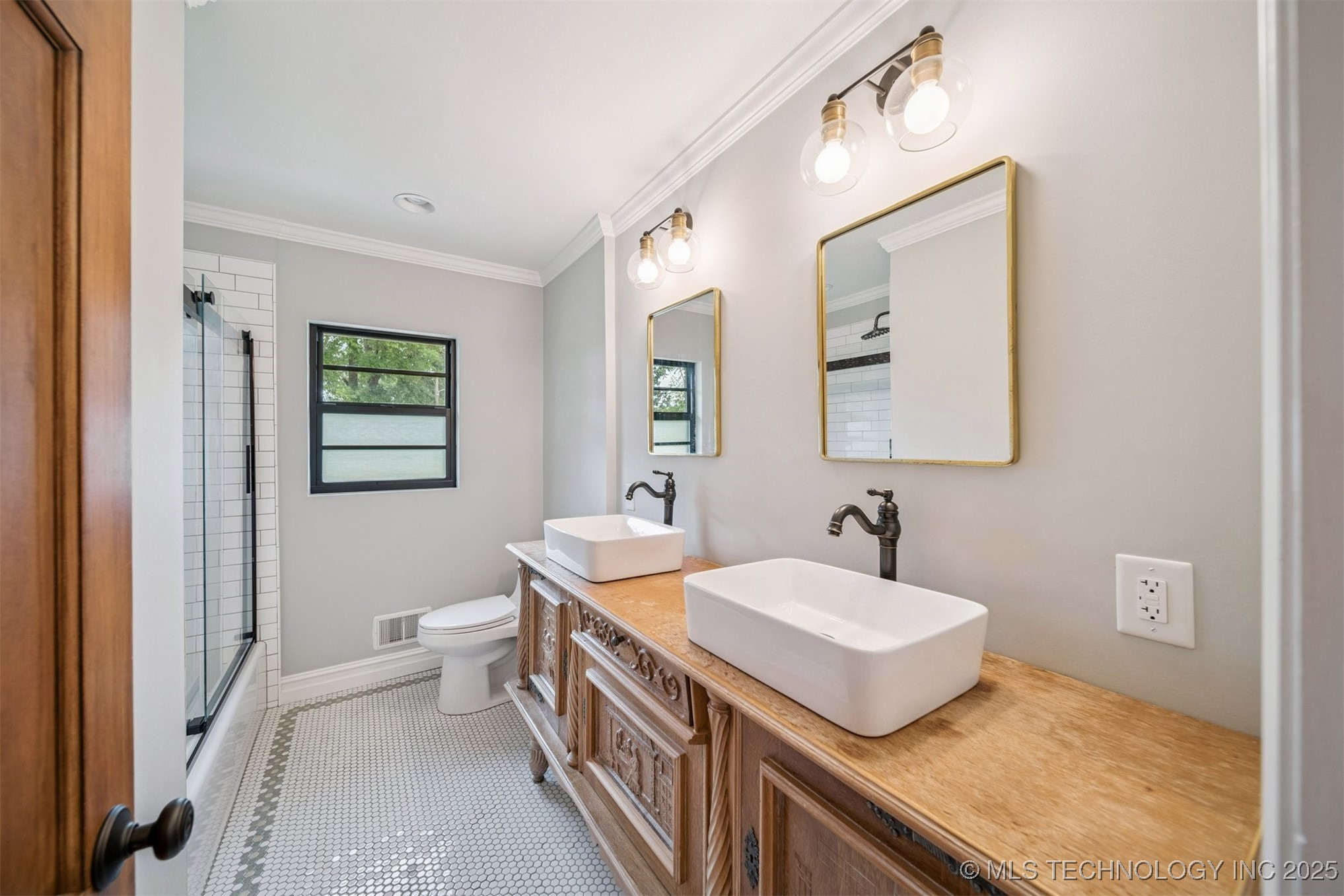 411 W Kaw Avenue Property Photo 33