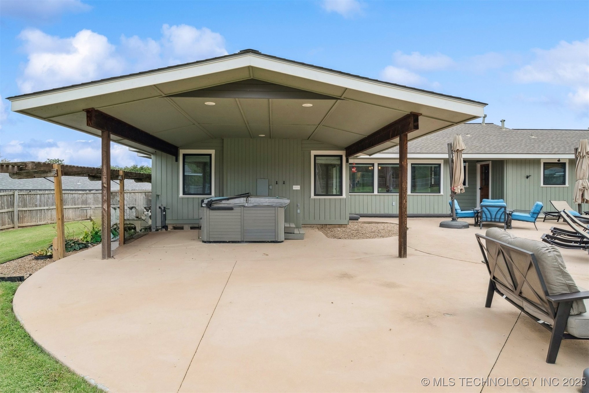 411 W Kaw Avenue Property Photo 37