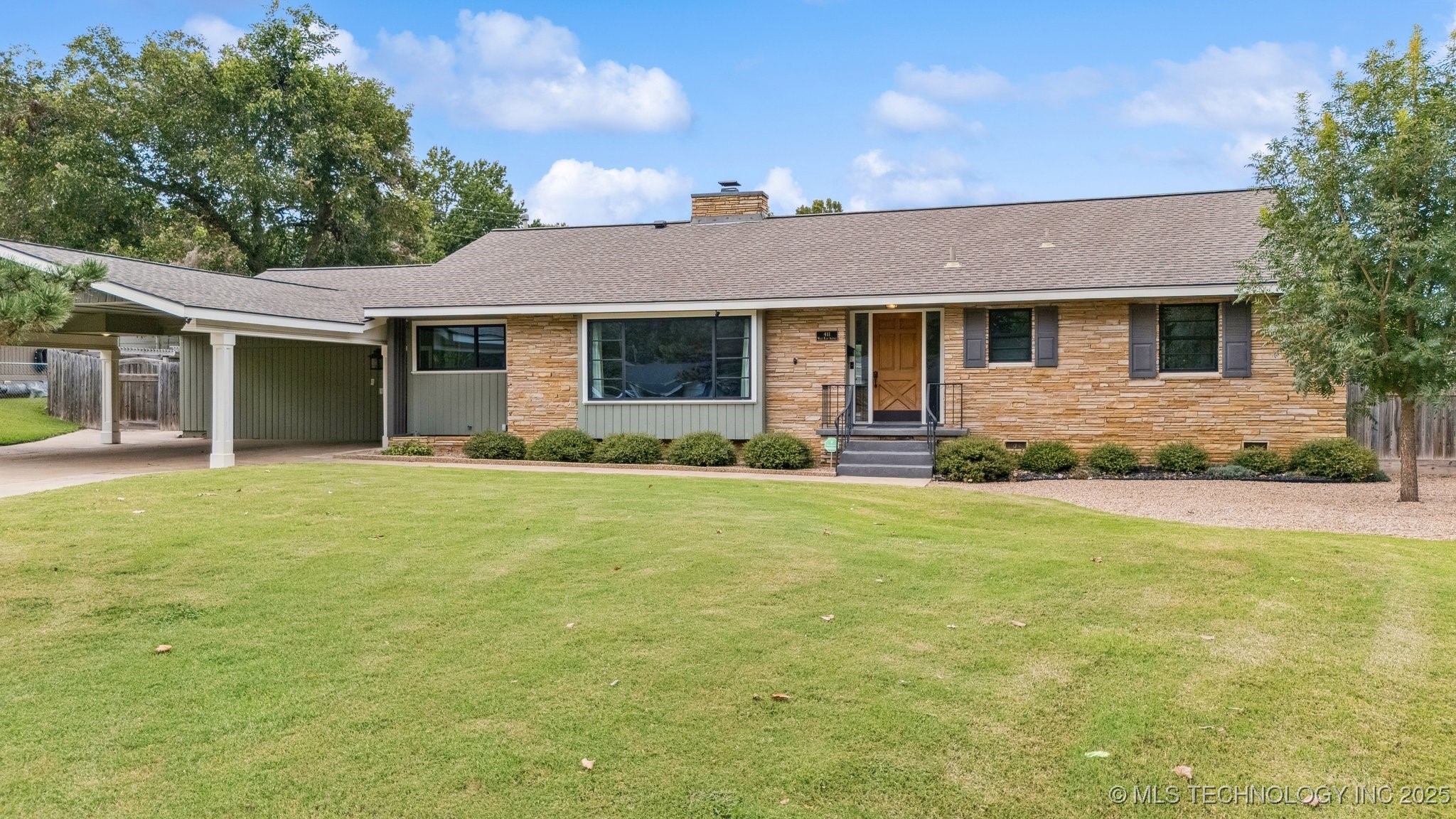 411 W Kaw Avenue Property Photo 53