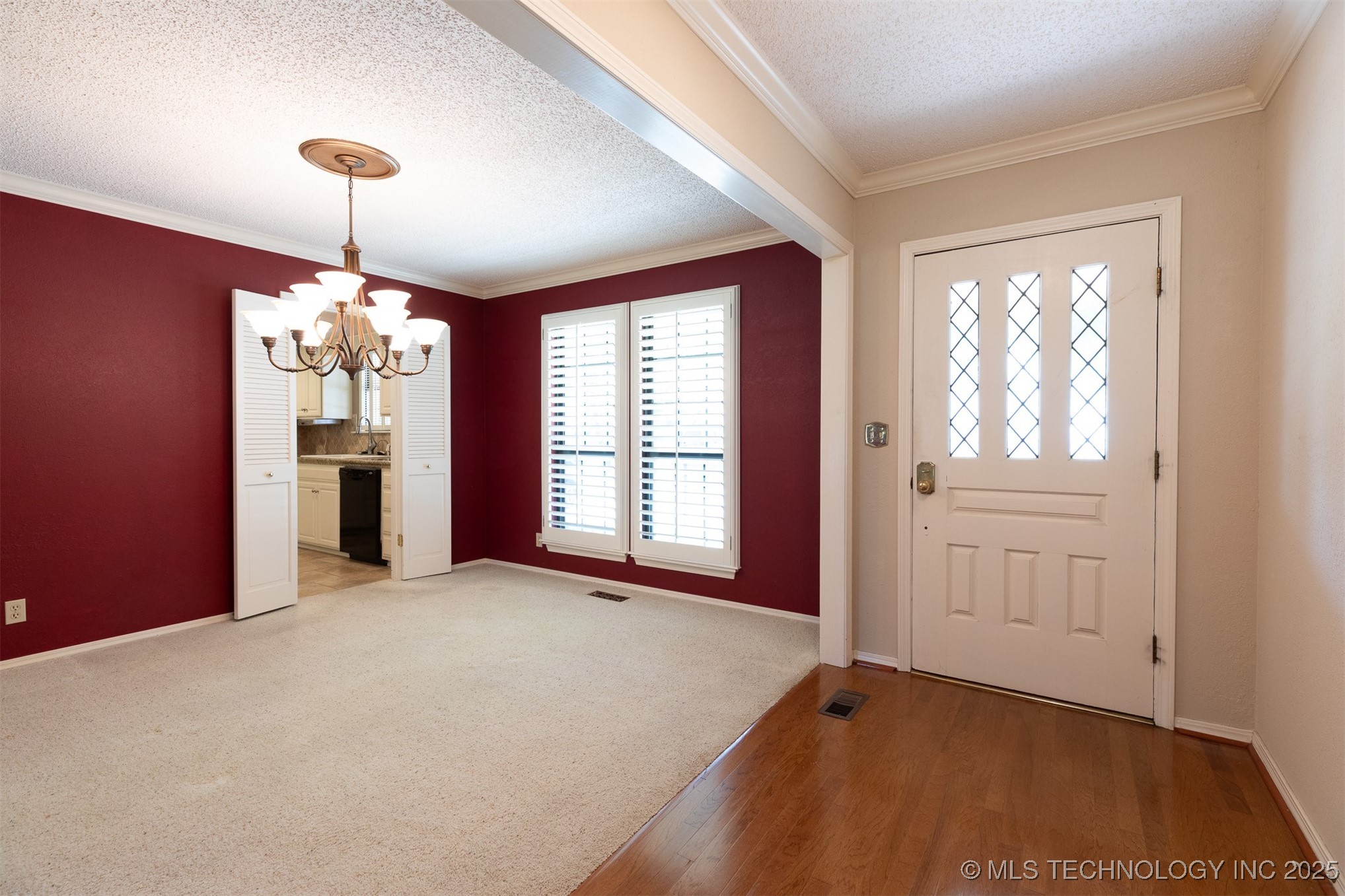 834 Lynwood Lane Property Photo 8