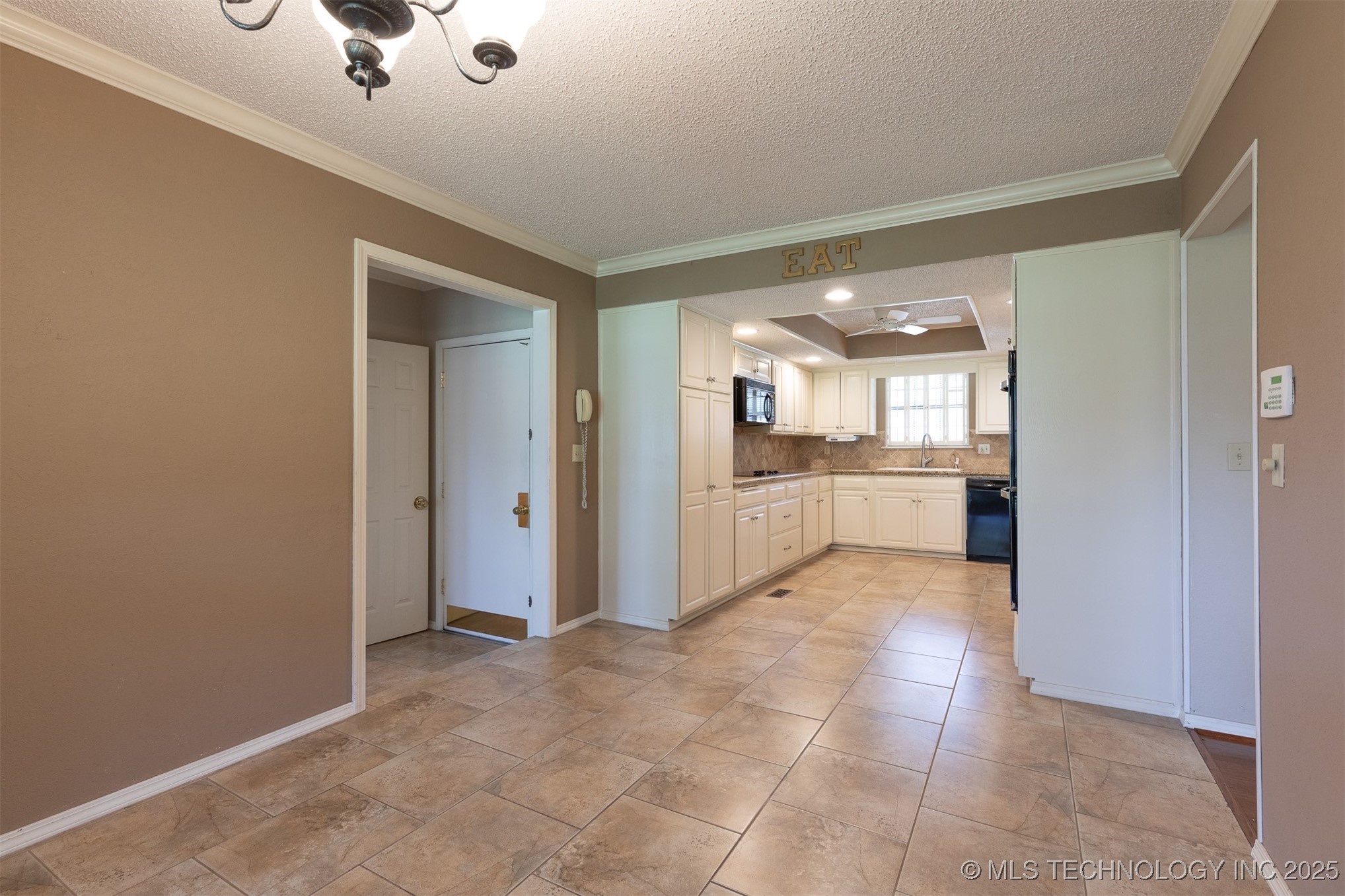 834 Lynwood Lane Property Photo 19