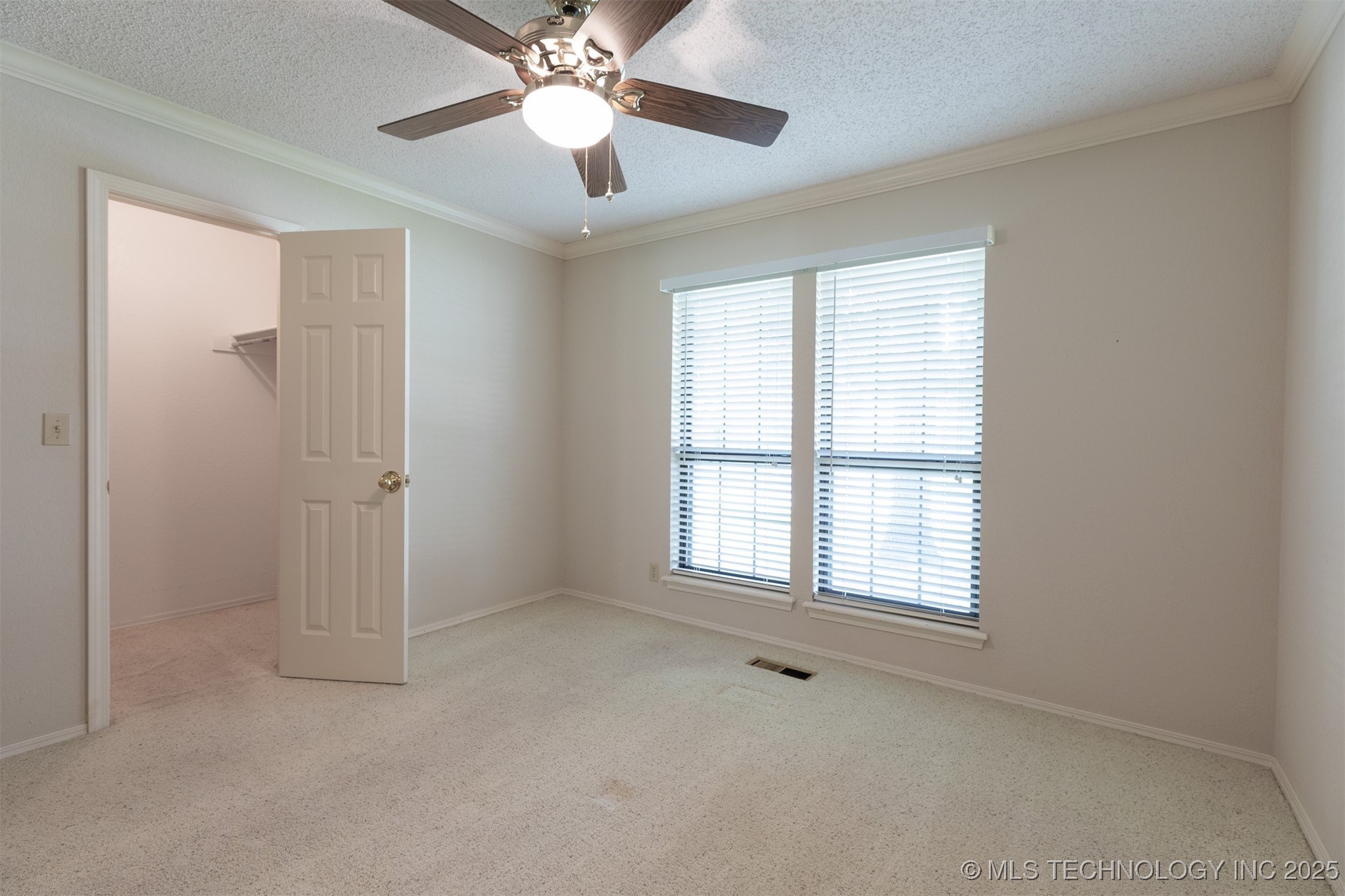 834 Lynwood Lane Property Photo 41