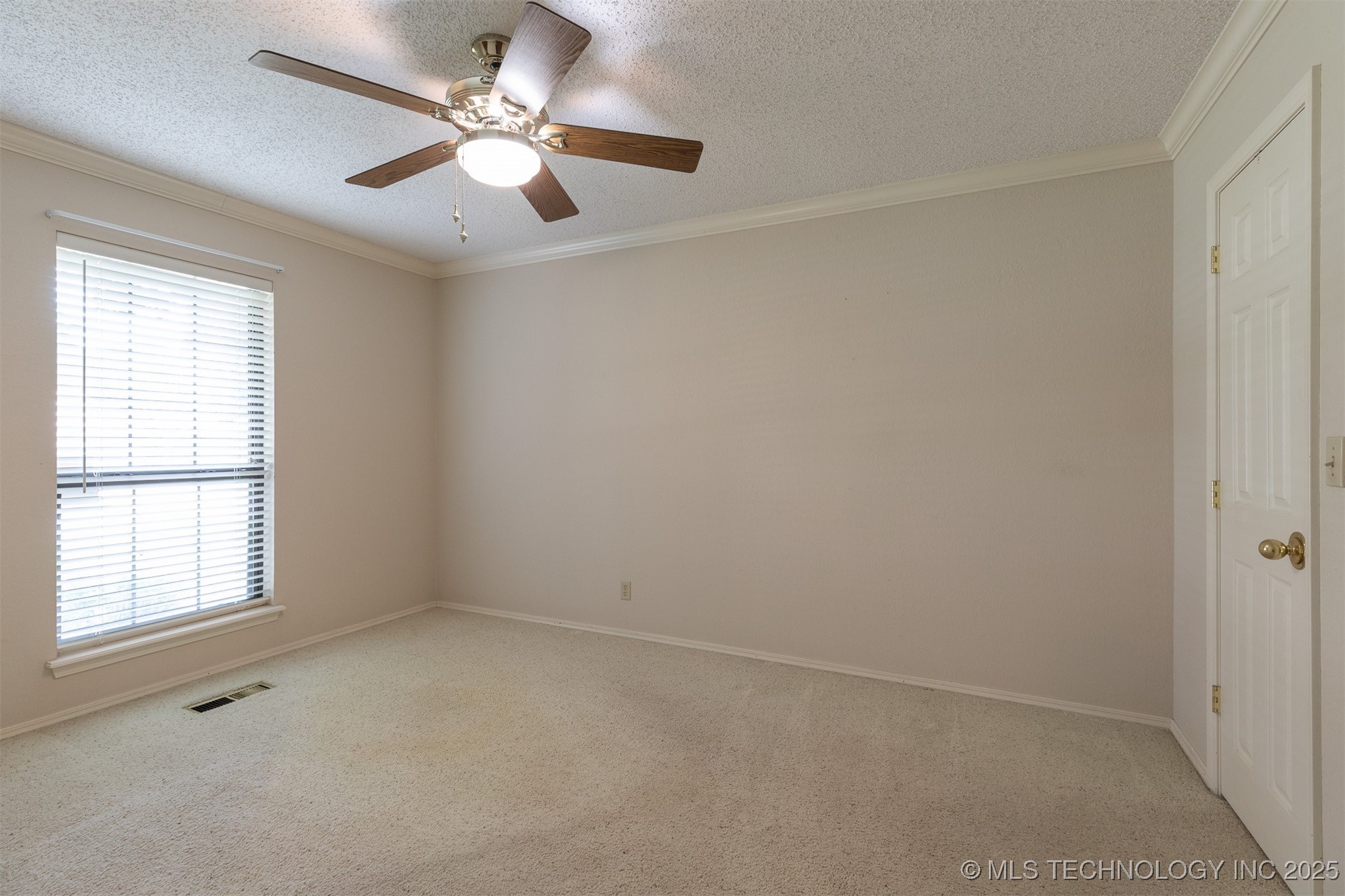 834 Lynwood Lane Property Photo 44