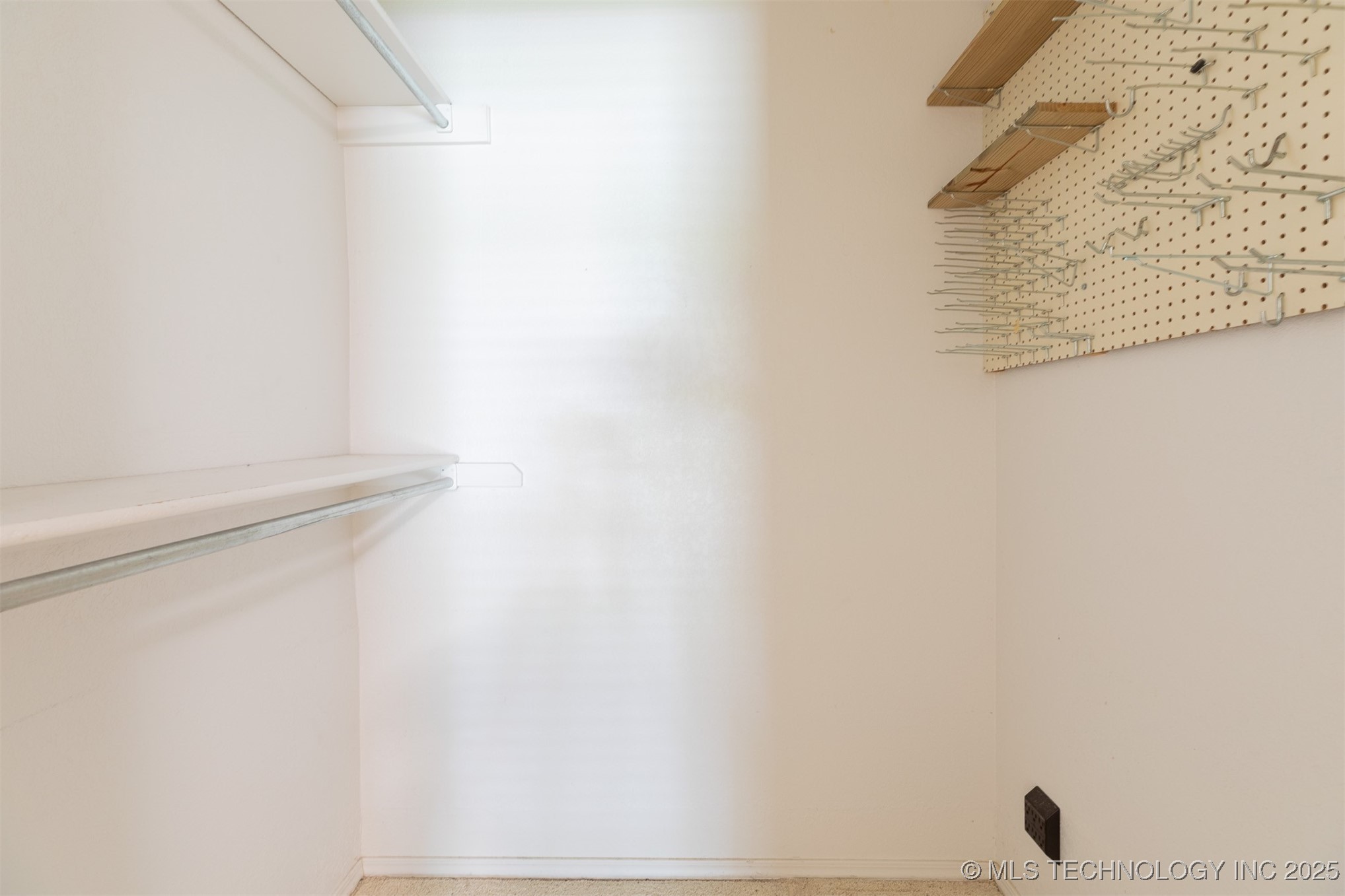 834 Lynwood Lane Property Photo 46