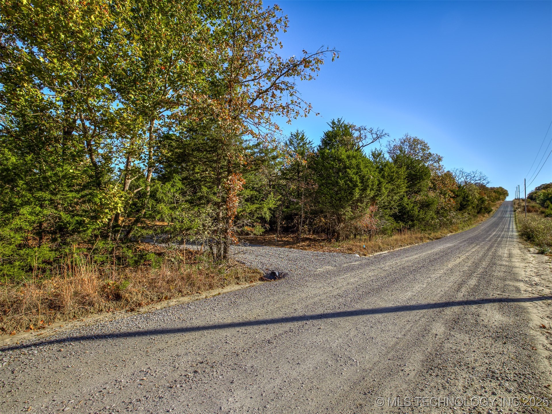 1 E 1165 Road Property Photo 2