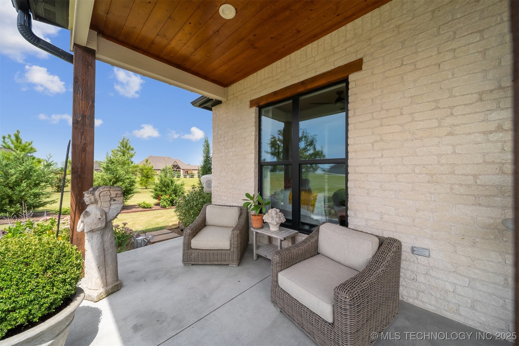 31001 E 68th Street Property Photo 8