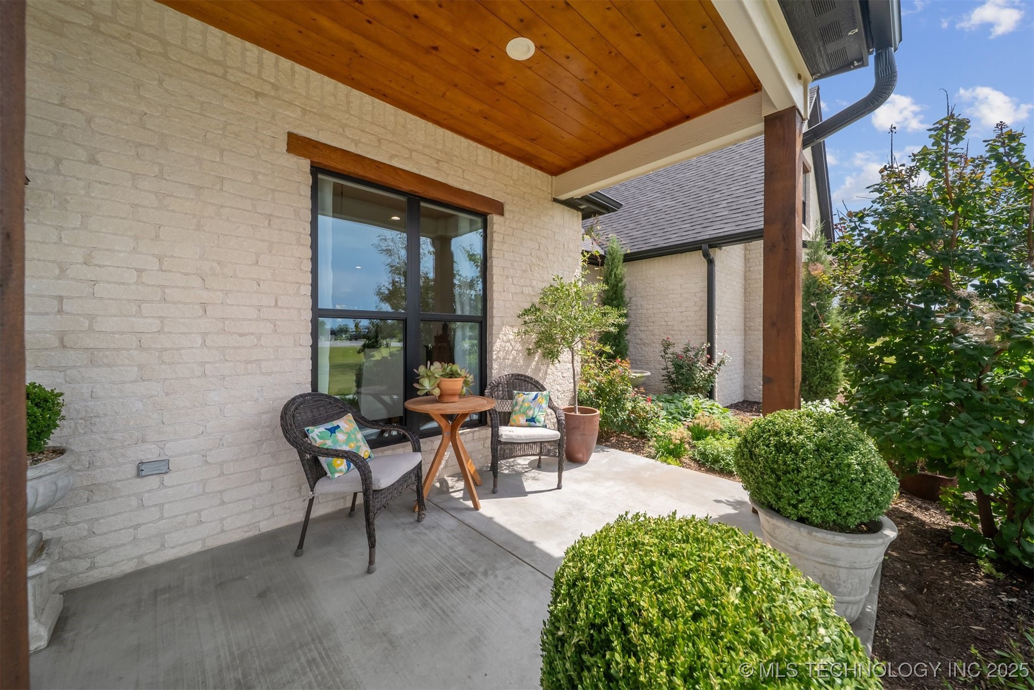 31001 E 68th Street Property Photo 9