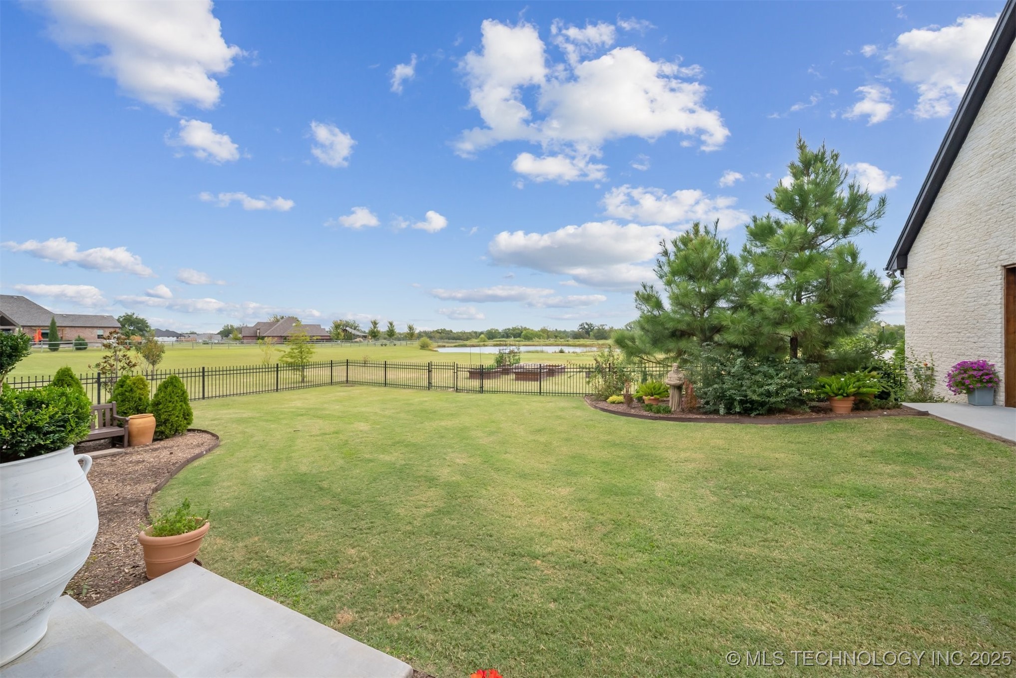 31001 E 68th Street Property Photo 73