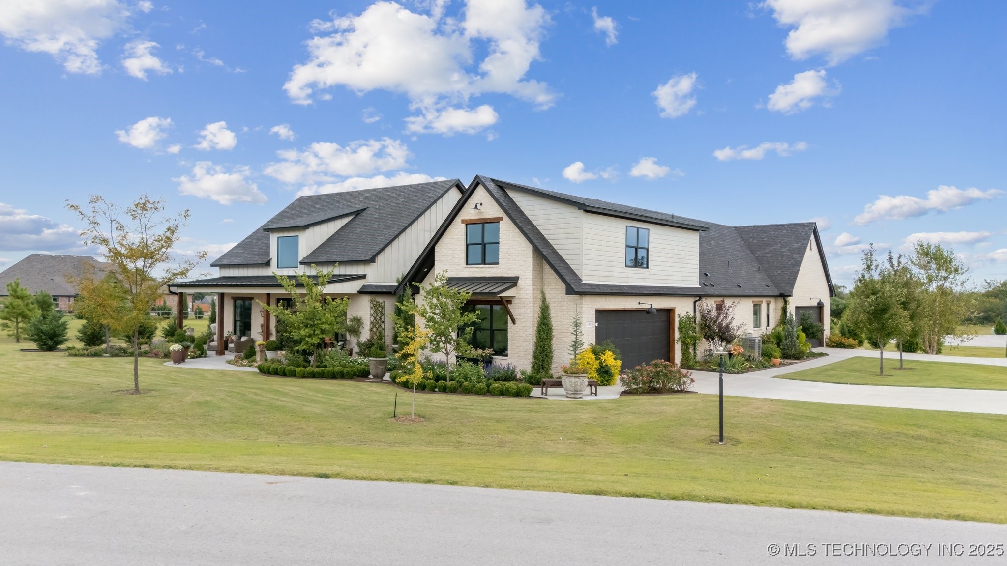 31001 E 68th Street Property Photo 82