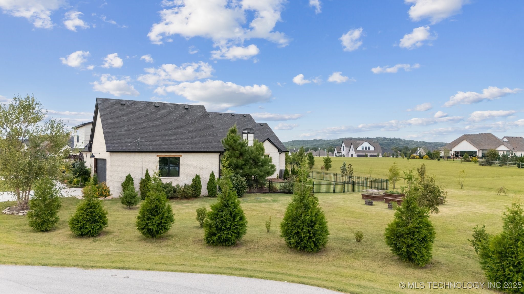 31001 E 68th Street Property Photo 85