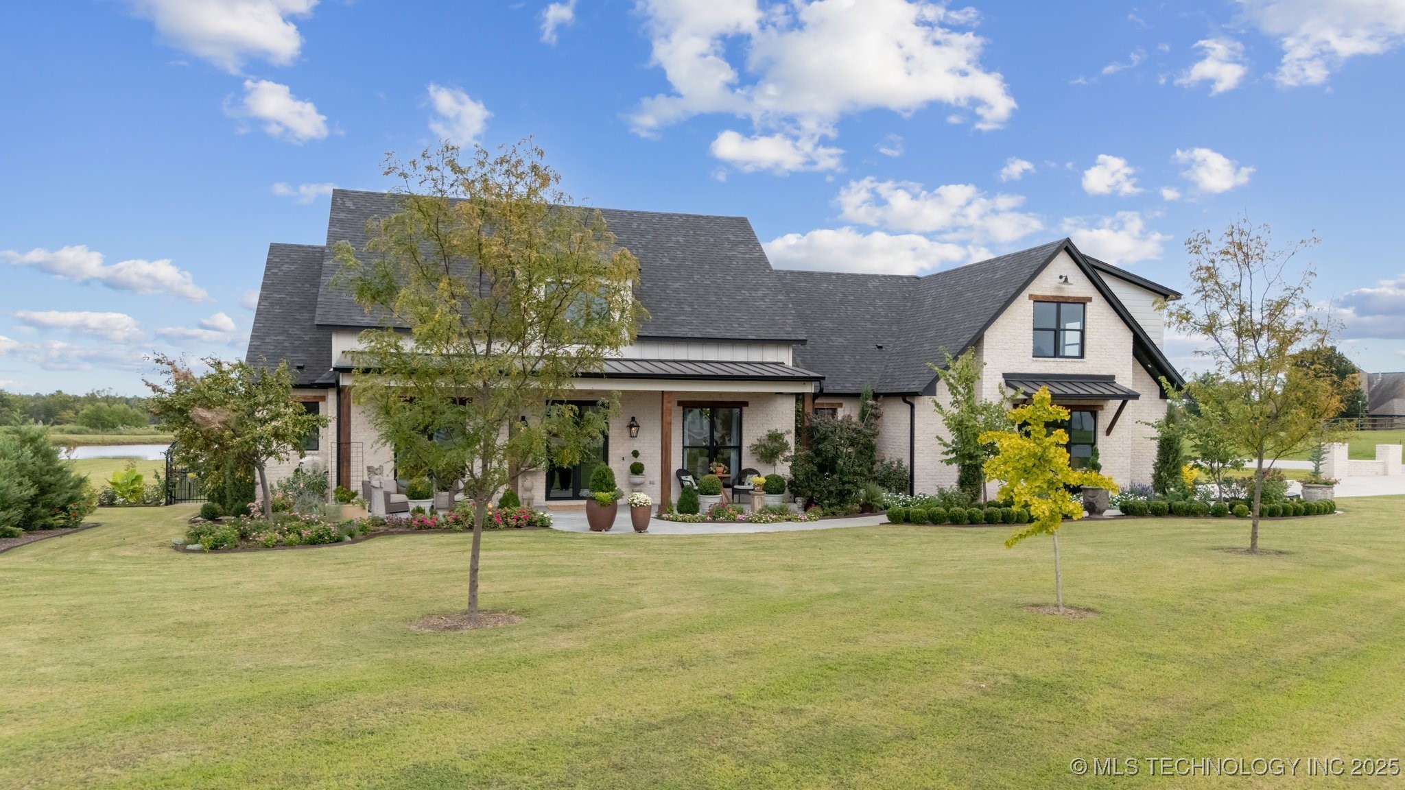 31001 E 68th Street Property Photo 89