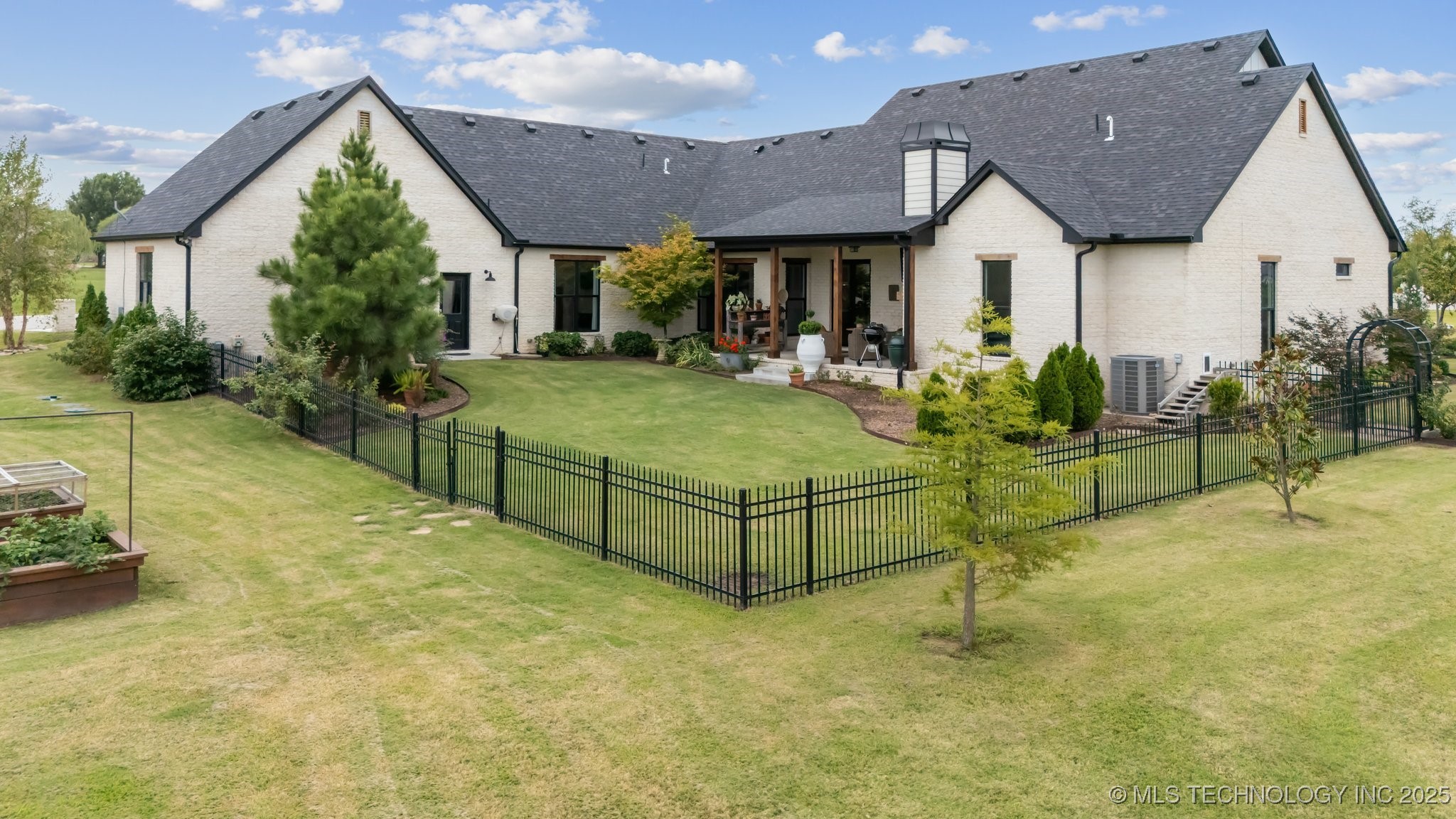 31001 E 68th Street Property Photo 91