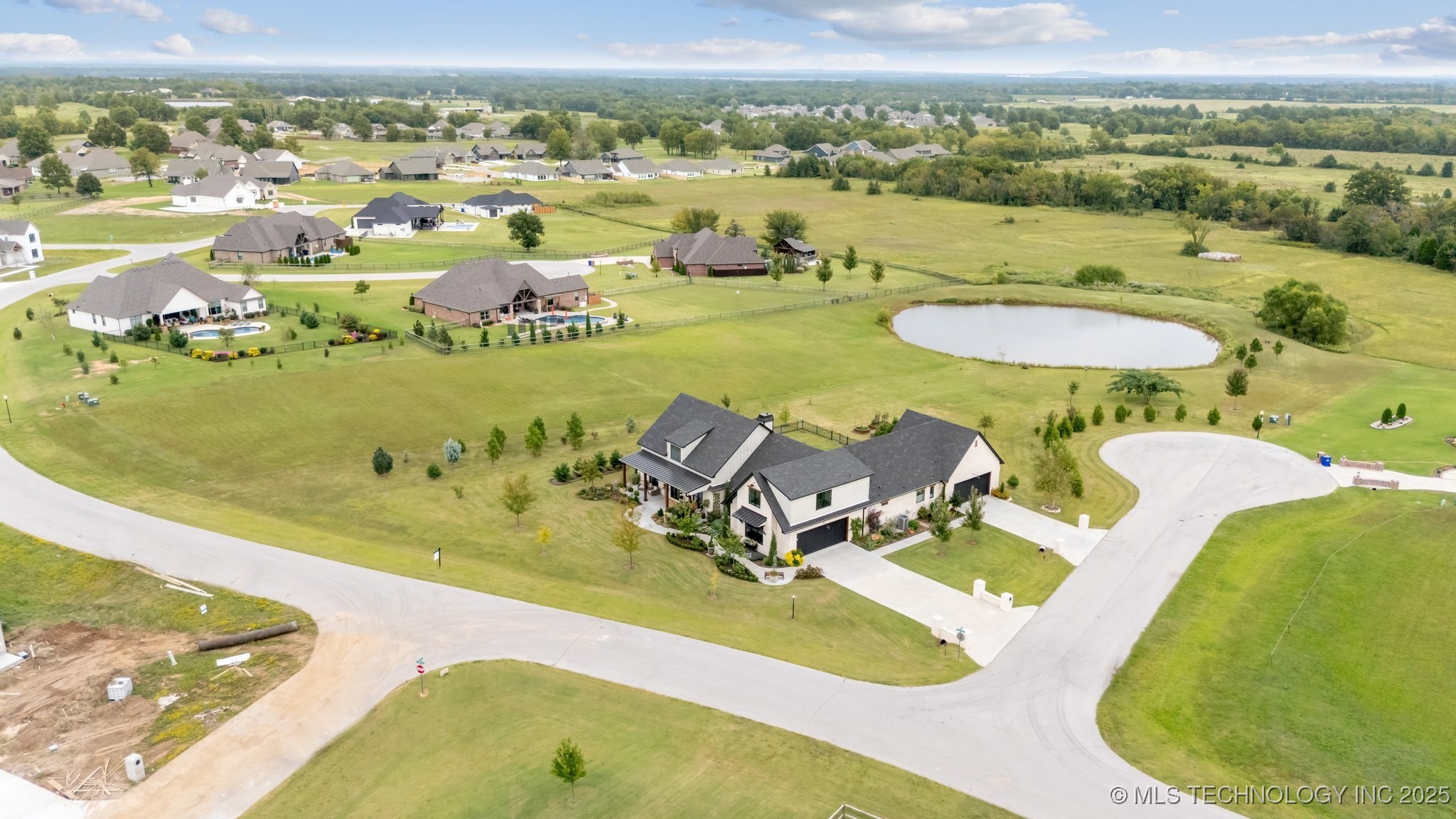 31001 E 68th Street Property Photo 96