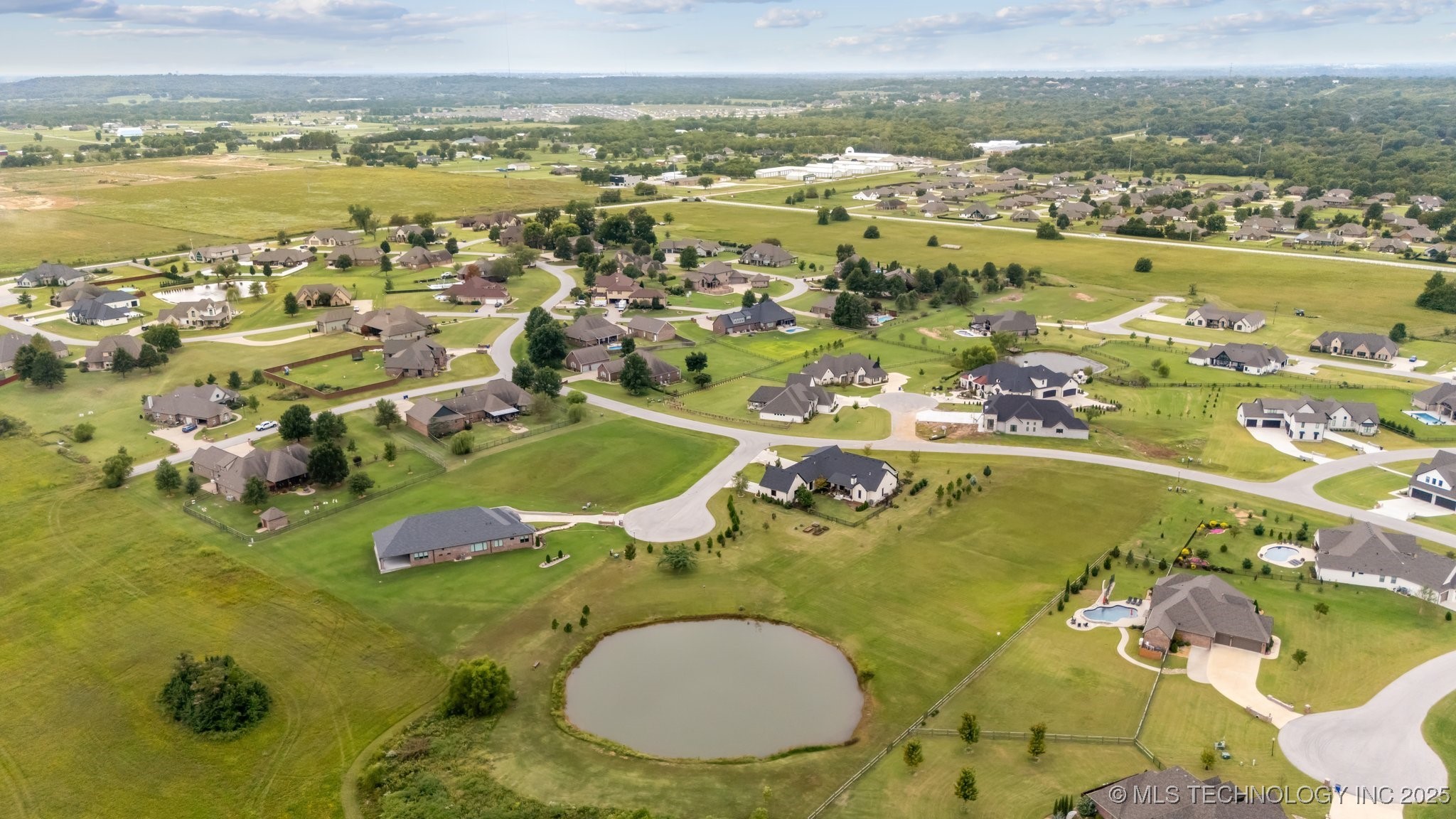 31001 E 68th Street Property Photo 98