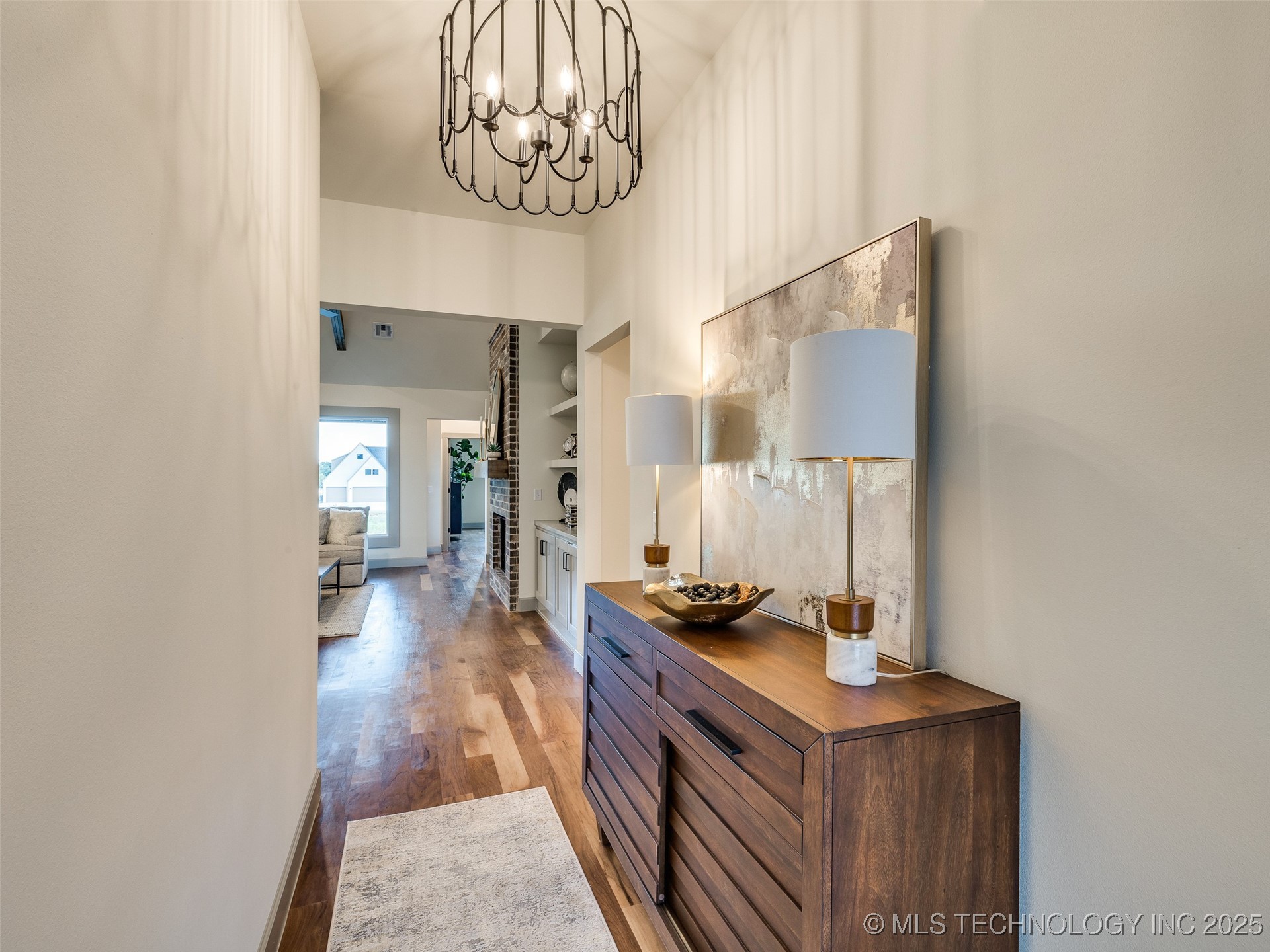 2354 E 134th Circle Property Photo 4