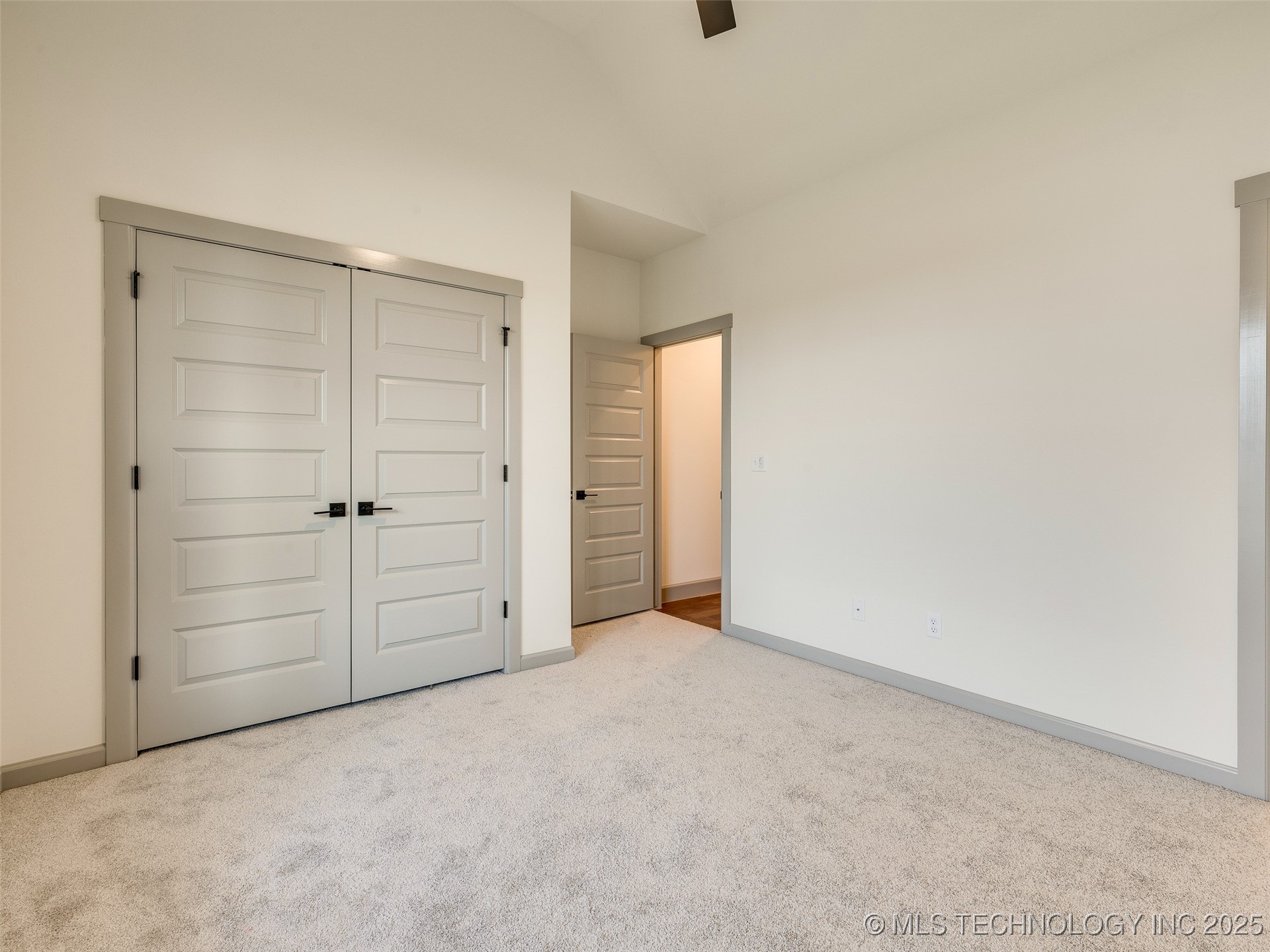 2354 E 134th Circle Property Photo 33