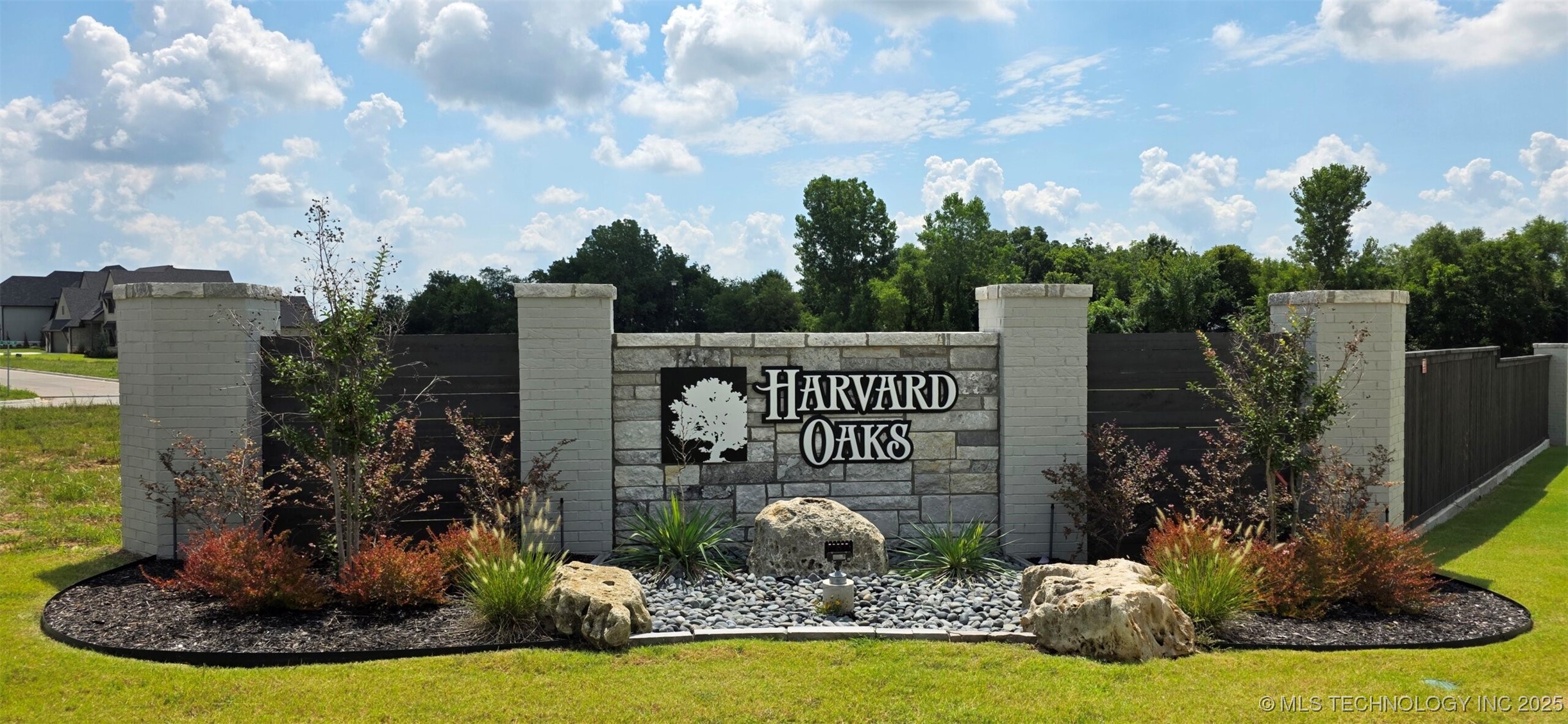 2354 E 134th Circle Property Photo 47