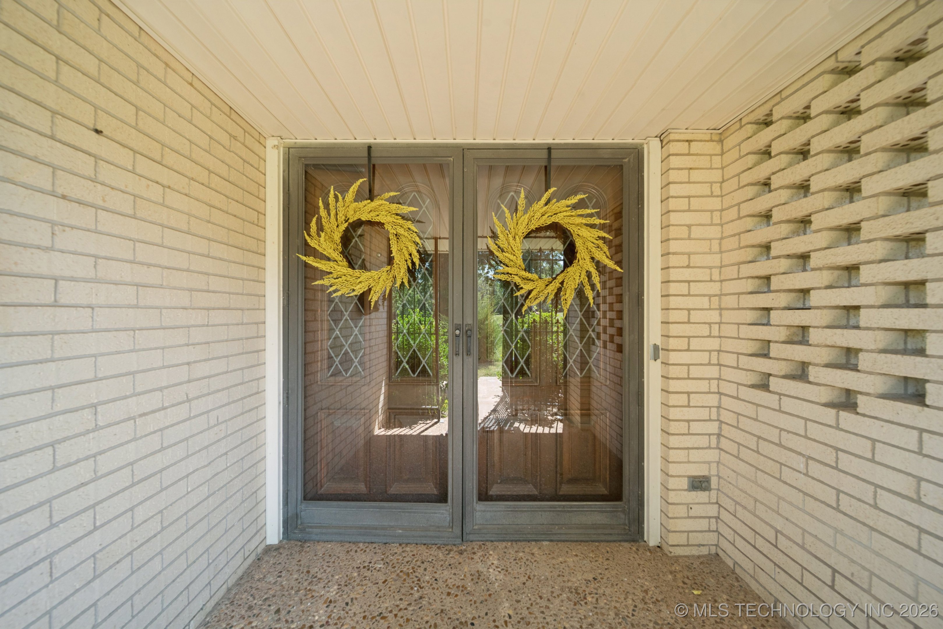 10805 E 470 Road Property Photo 5