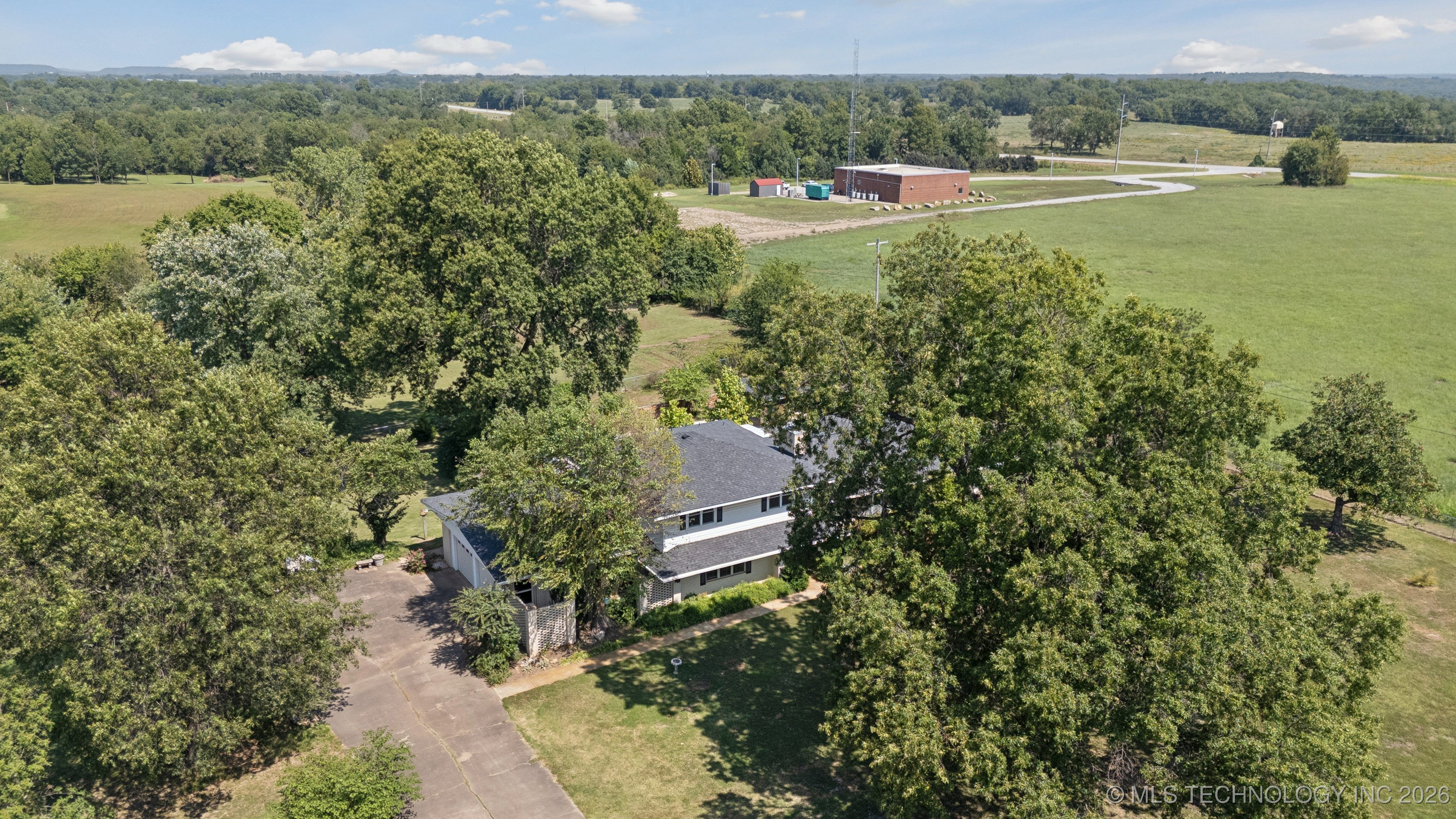 10805 E 470 Road Property Photo 48