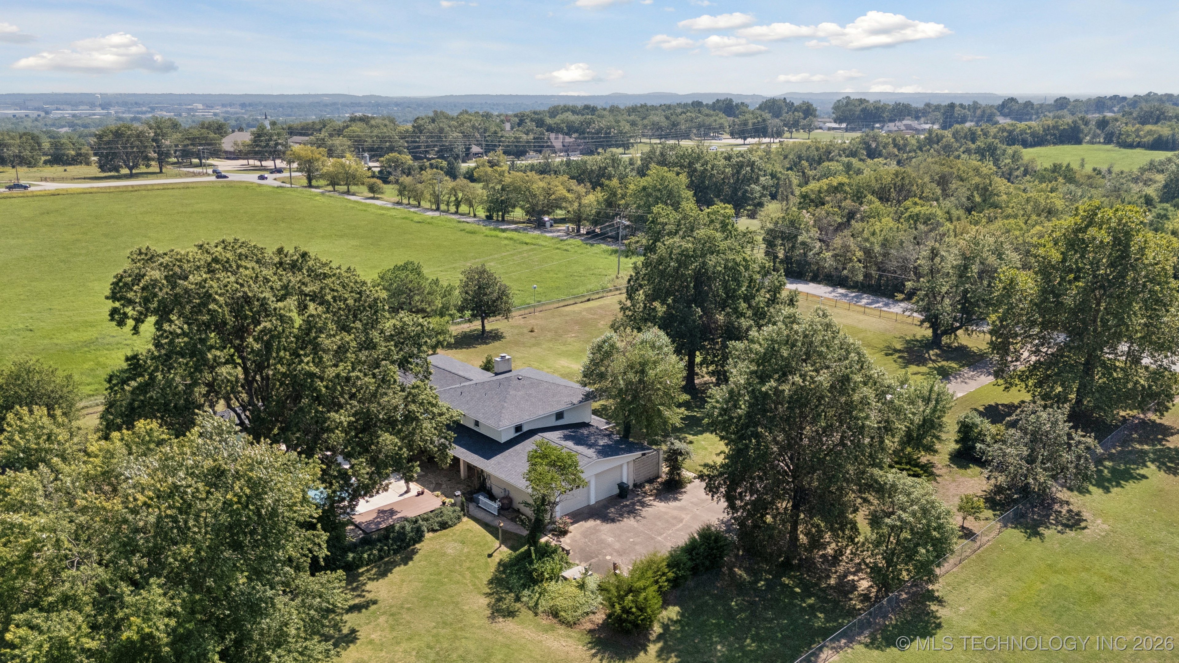 10805 E 470 Road Property Photo 53