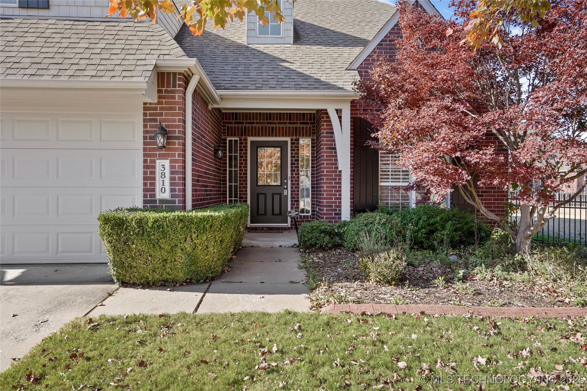 3810 S Palm Avenue Property Photo 2