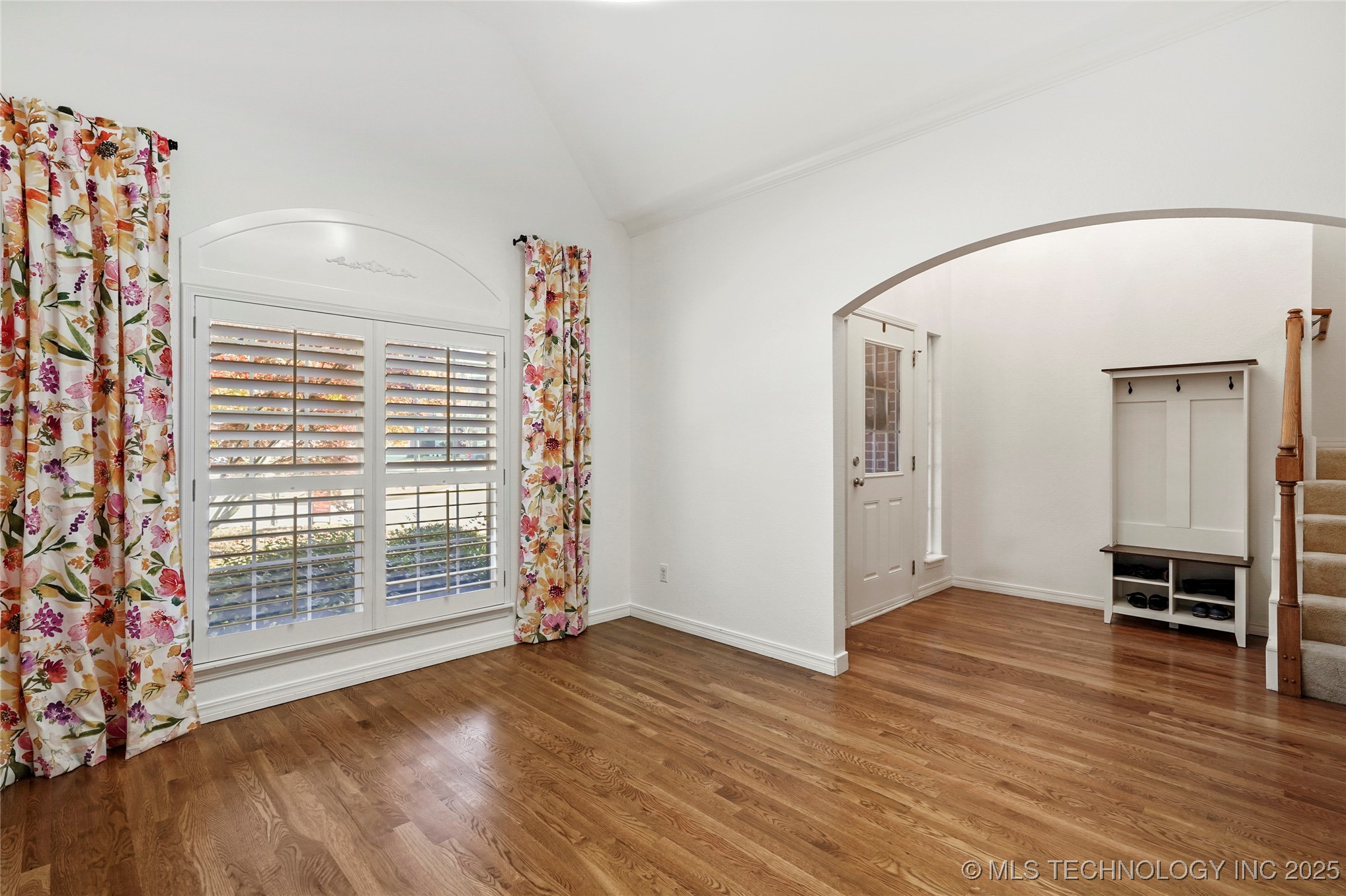 3810 S Palm Avenue Property Photo 5