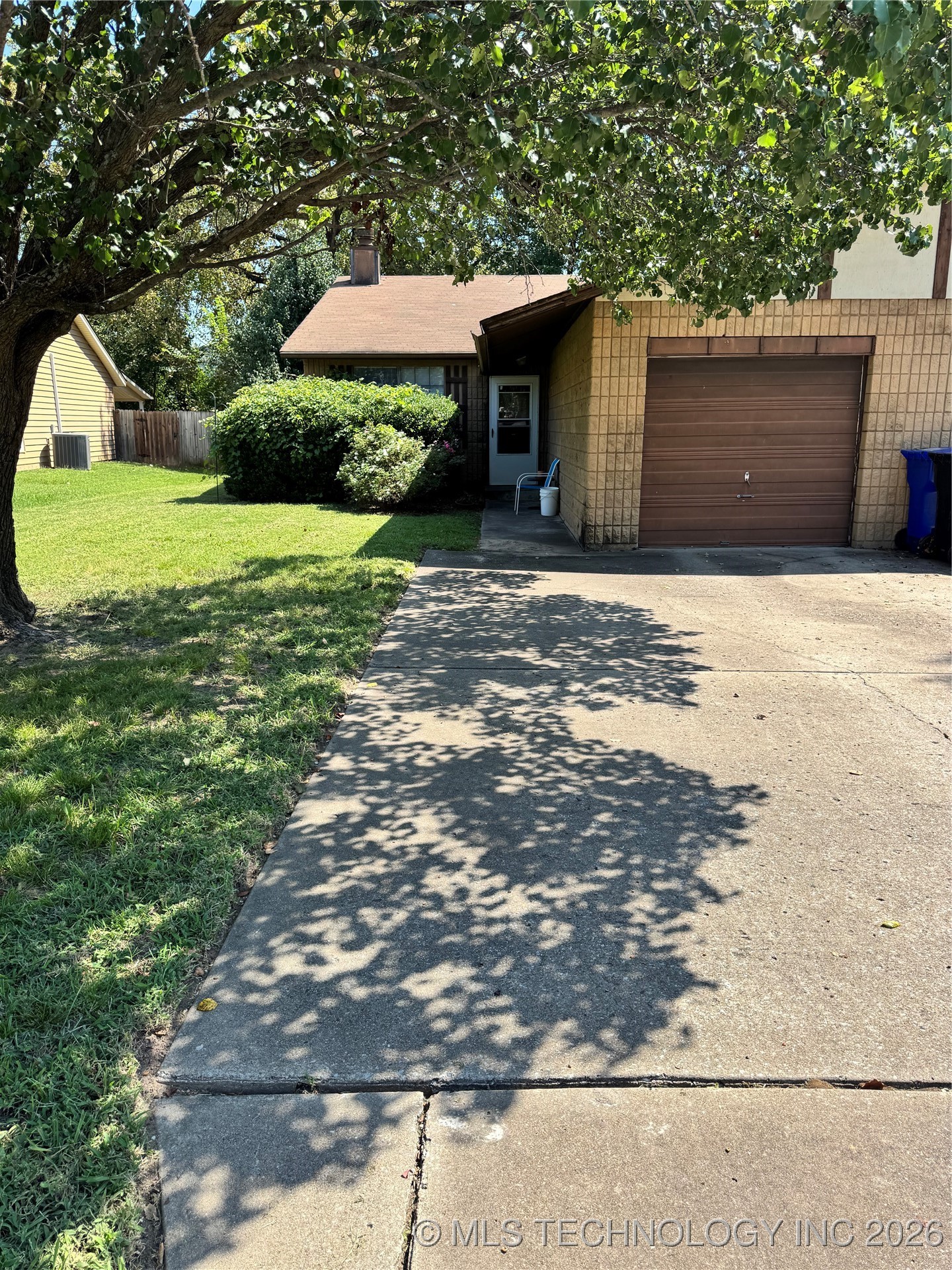 4517 S Gum Avenue Property Photo 1