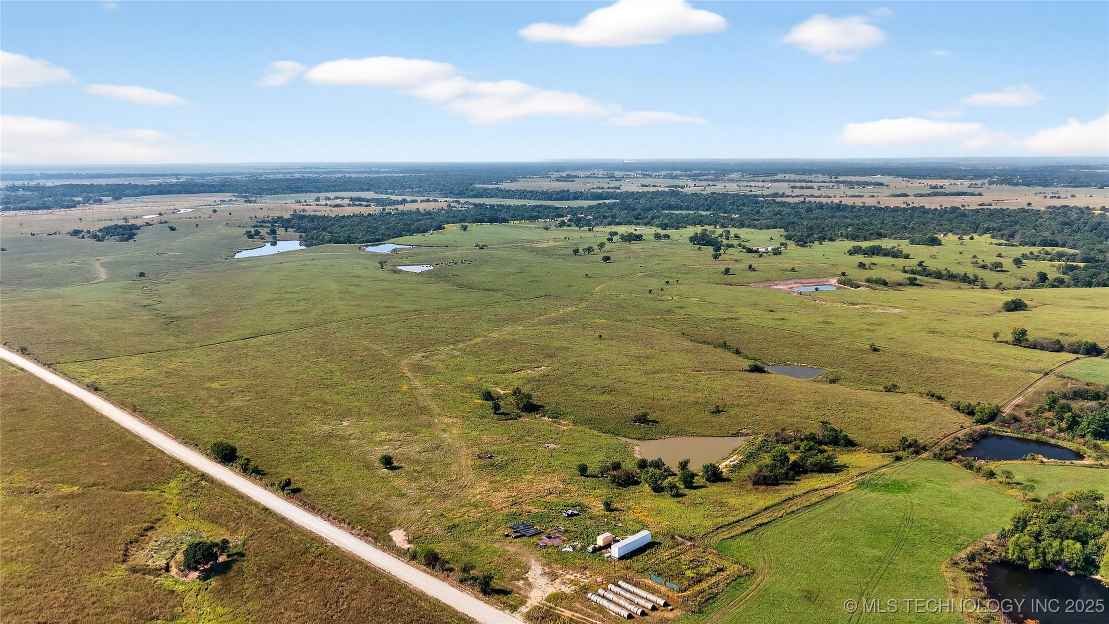 002 230 Road Property Photo 4