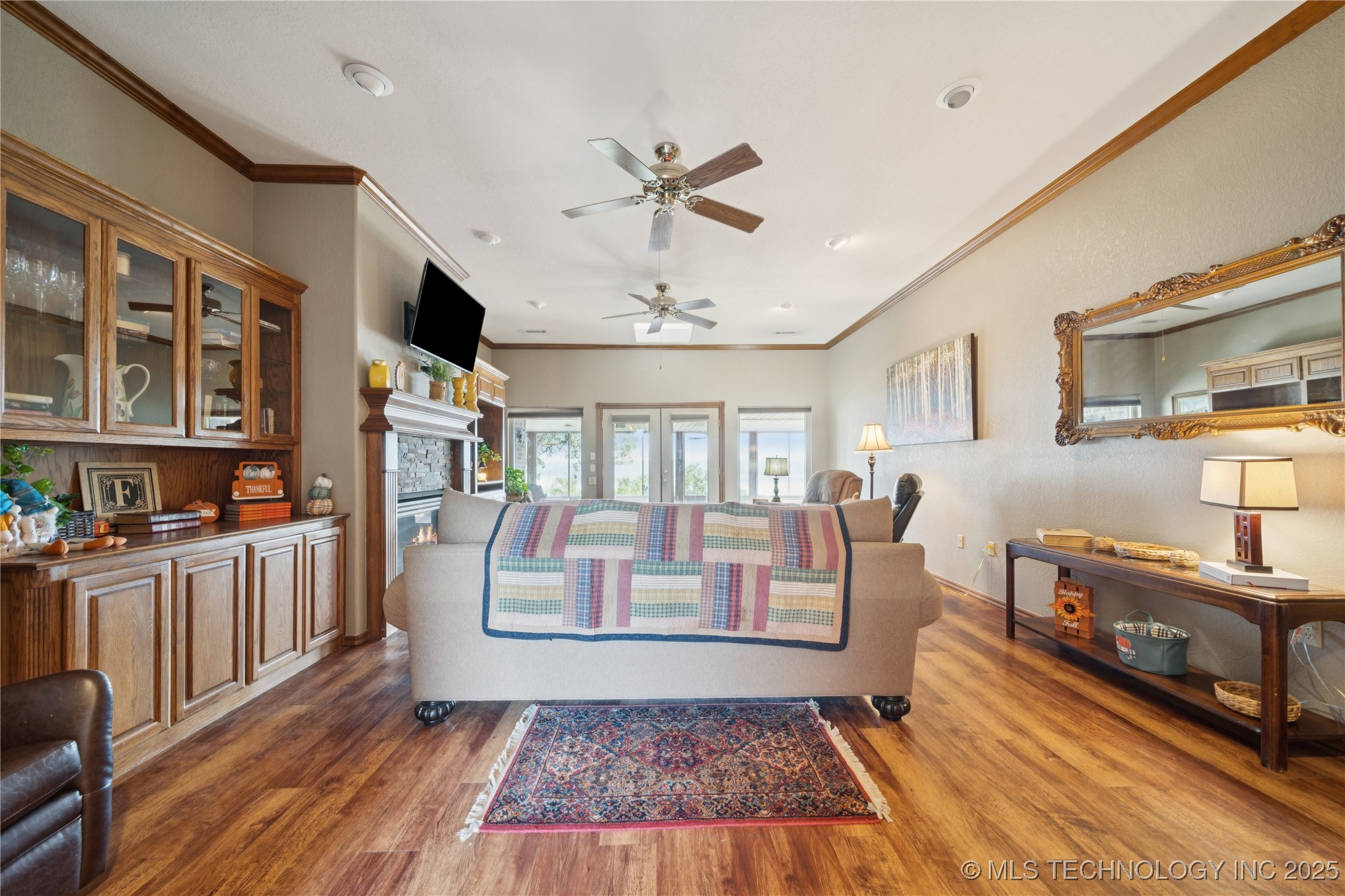 423308 E 1169 Road Property Photo 3