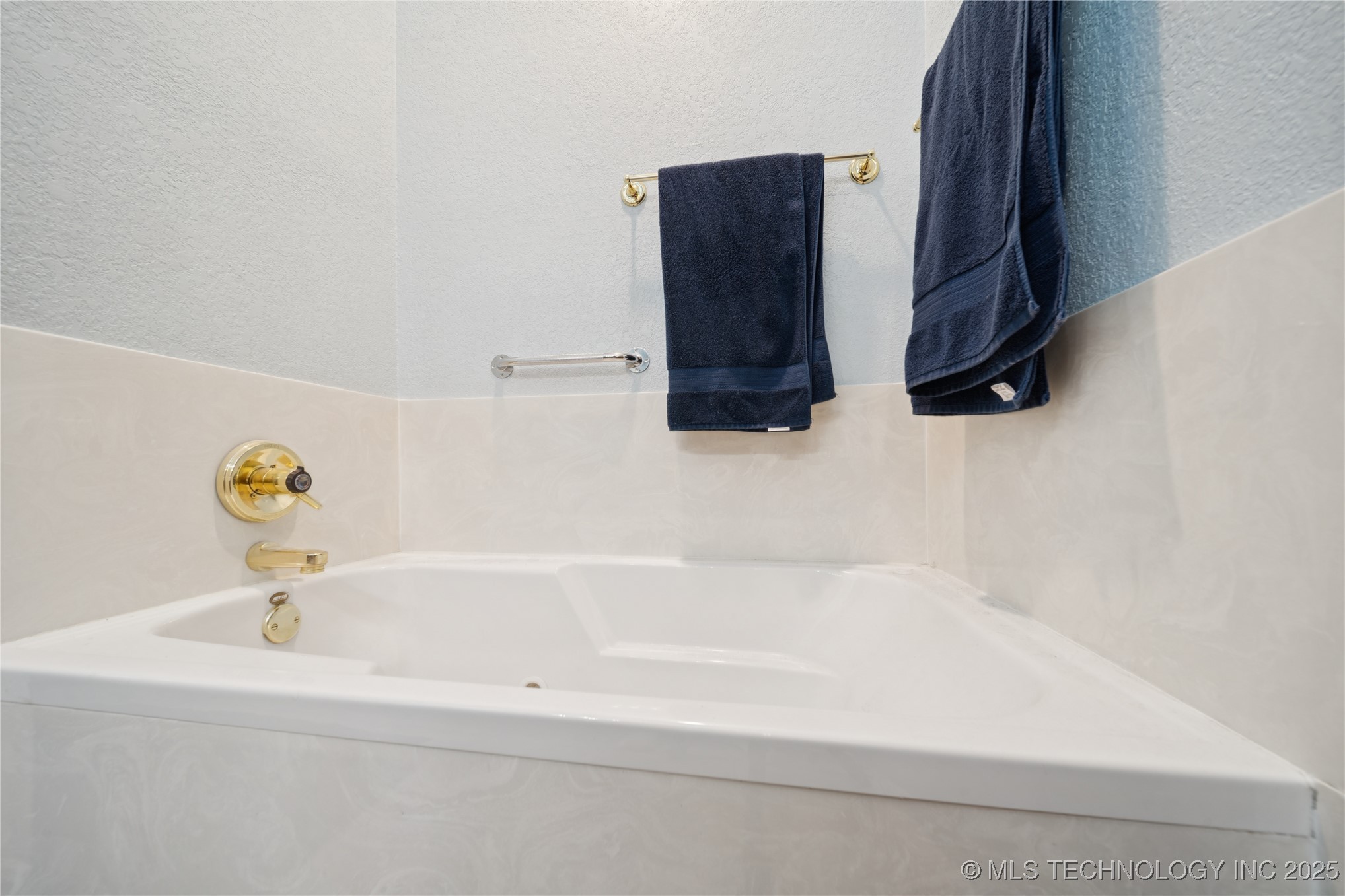 423308 E 1169 Road Property Photo 32