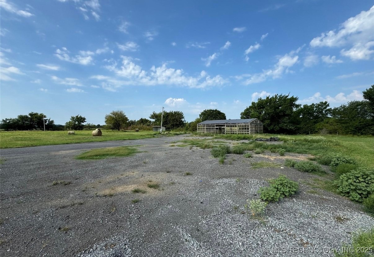 5282 E 53rd Street S Property Photo 7