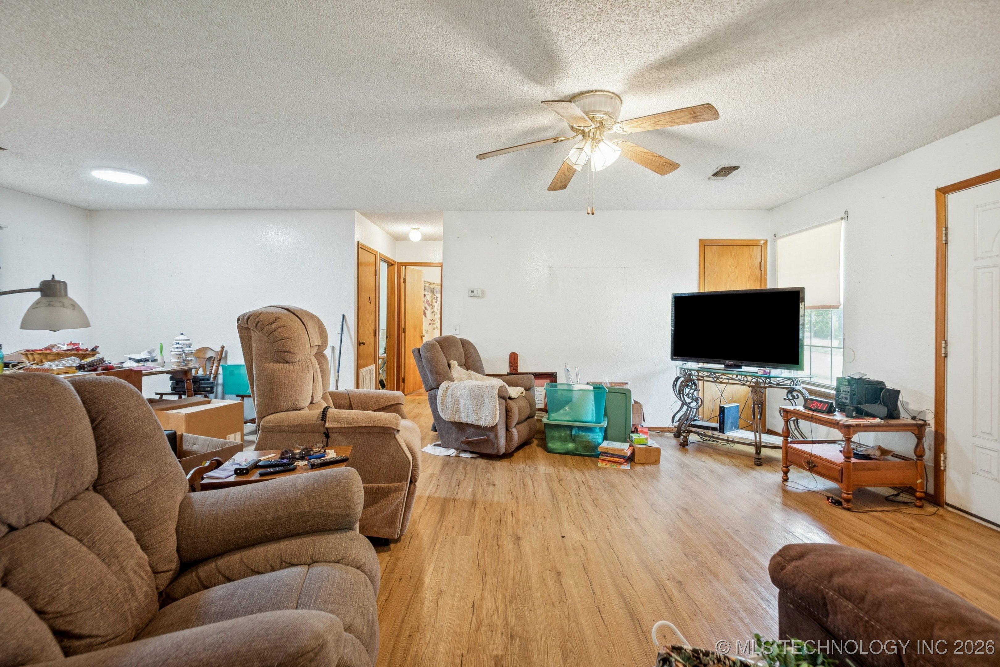 770 Nw Seneca Property Photo 12